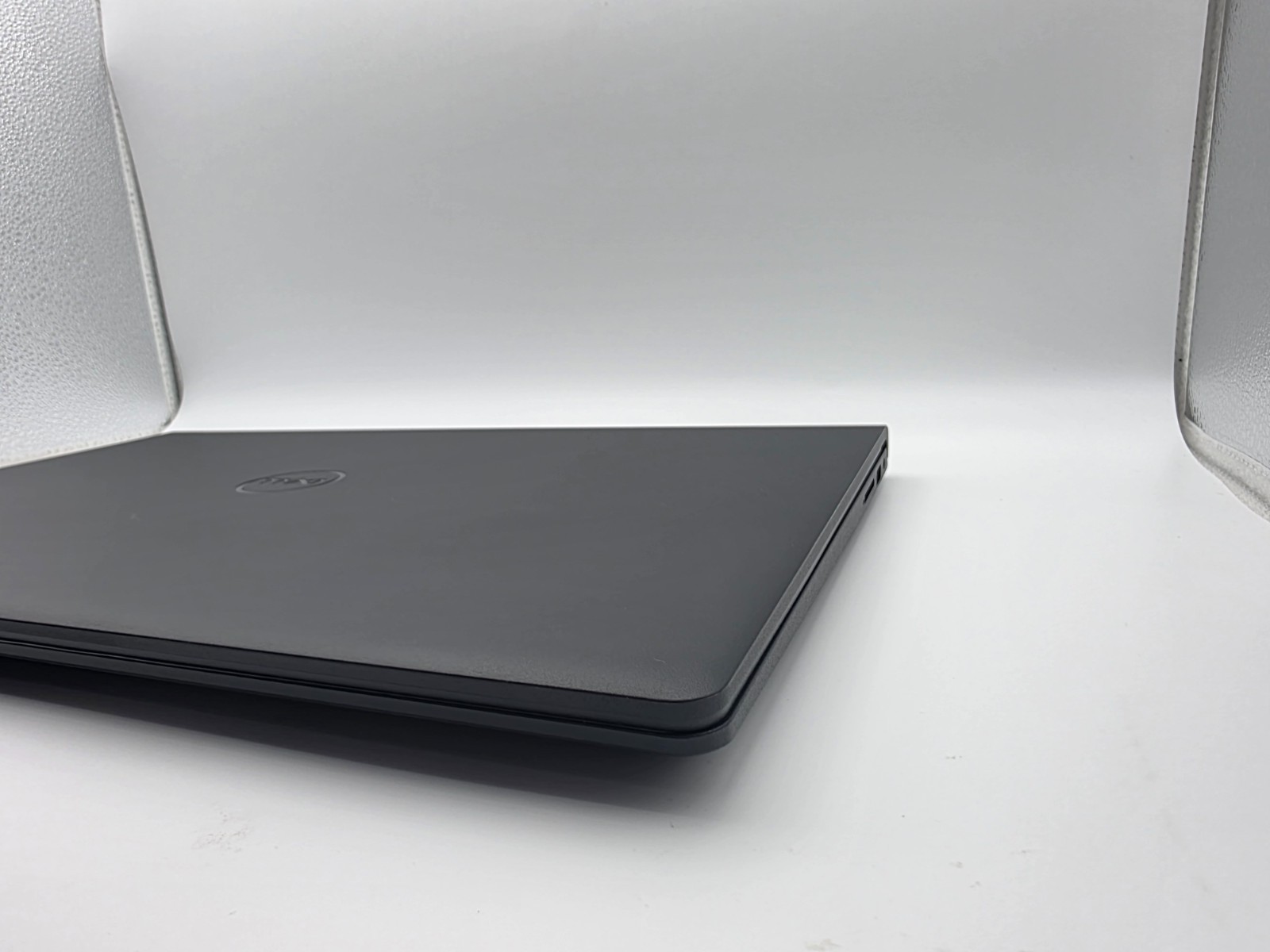 Dell Inspiron 15.6″ FHD Touch Laptop AMD Ryzen 7 7730U 16GB RAM 512GB W 2026.12