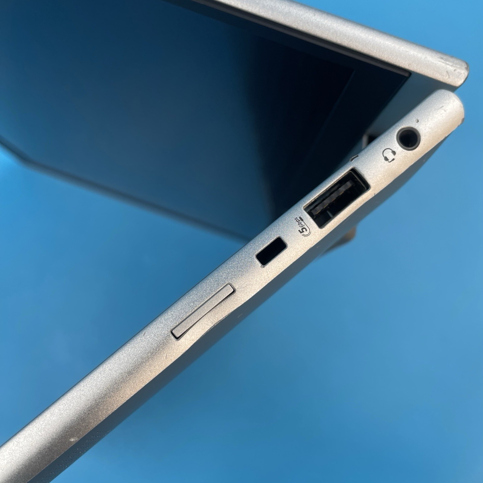HP EliteBook 840 G11 | Ultra 5 135U | 32GB RAM | 512 GB SSD | NO OS | 87% BATT