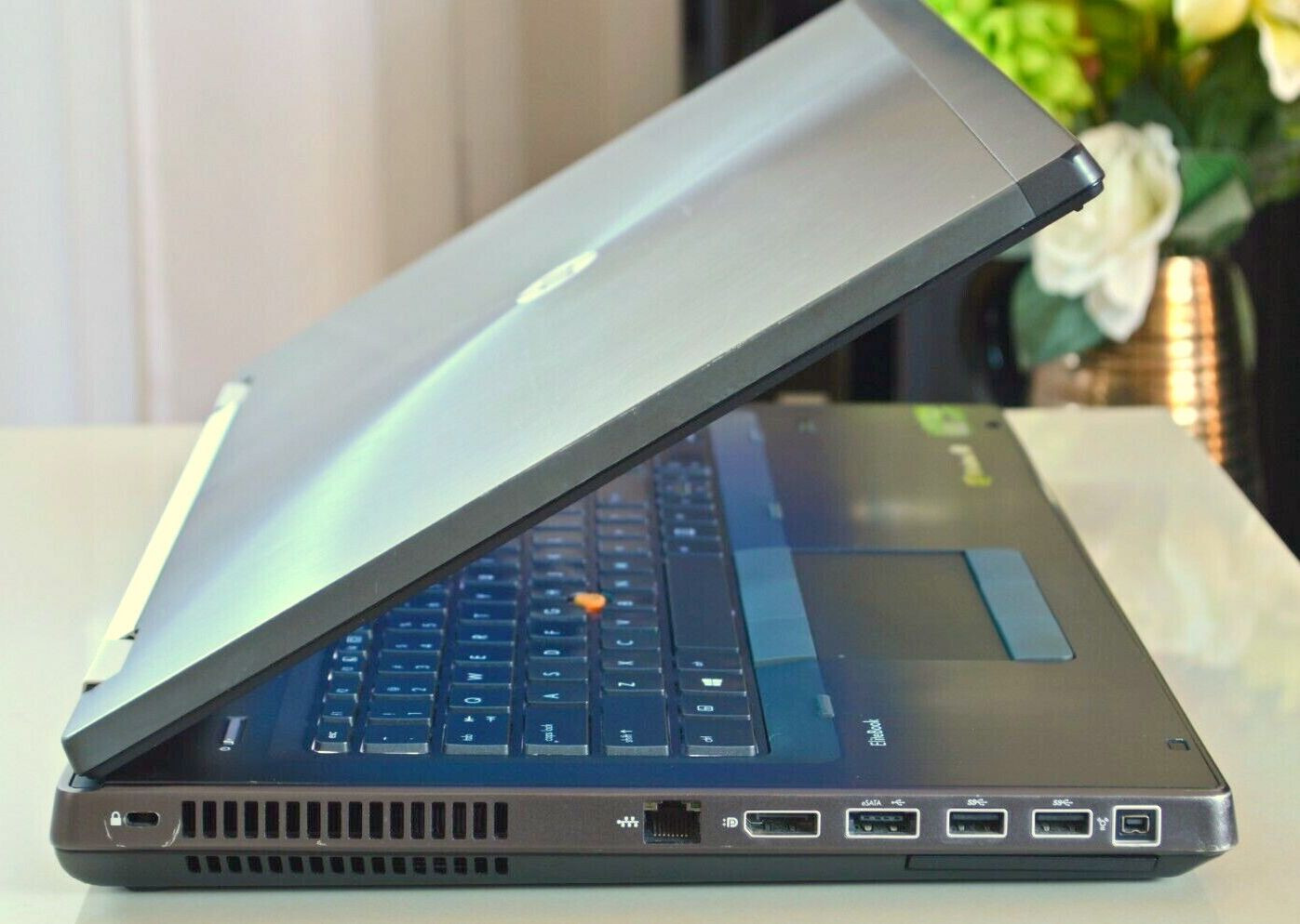 Workstation HP 8770w 17.3 i7-Quad FAST (2TB + 2TB) SSD 32GB Quadro K3100M 4GB