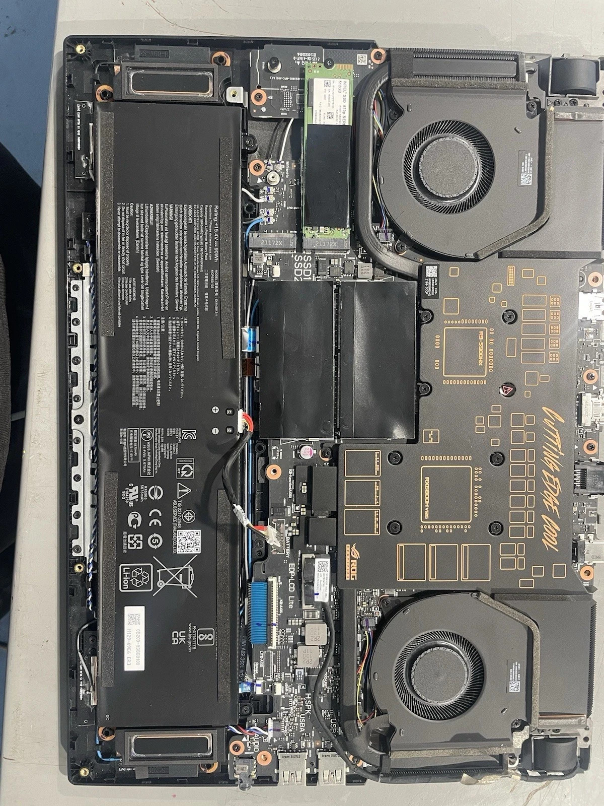 ASUS ROG Strix G15 Advantage Edition 15.6″ (512GB SSD, AMD Ryzen 9 5000 Series,
