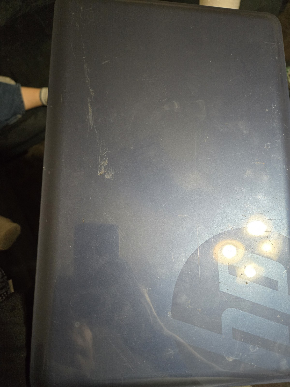 HP 2000 Laptop Windows 8 13.5″ Screen HDD 148 GB 3.60 GB RAM