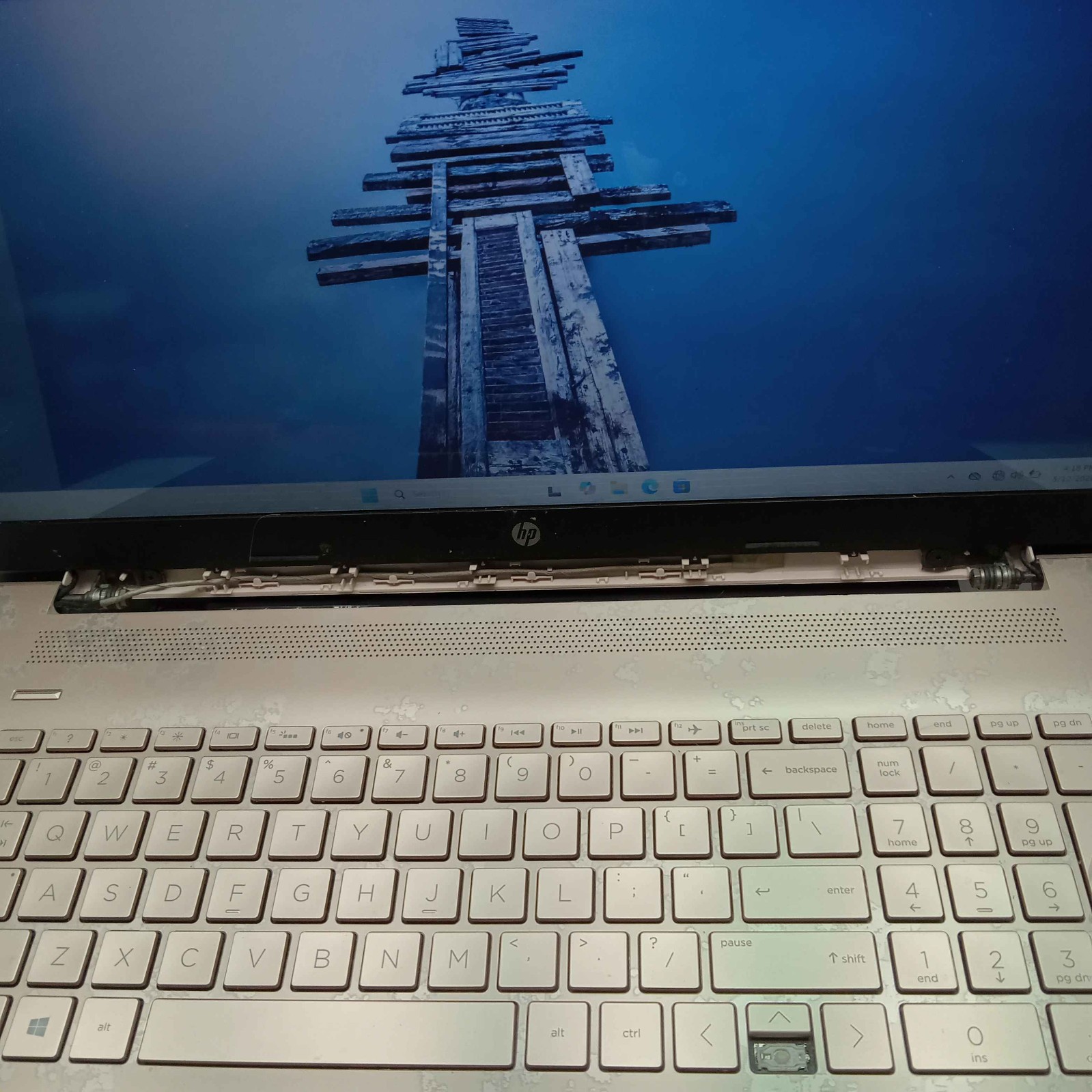 HP 17-by0021cy 17.3″ Windows 11 Laptop i5-8250U 1.6GHz 8GB RAM 1TB HDD READ ^