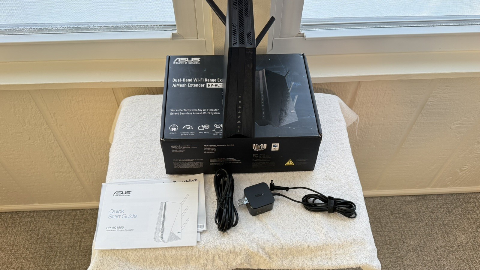 Asus RT-AC 88U WiFi Router/ Asus RP-AC 1900 WiFi Range Expander/ Motorola Modem
