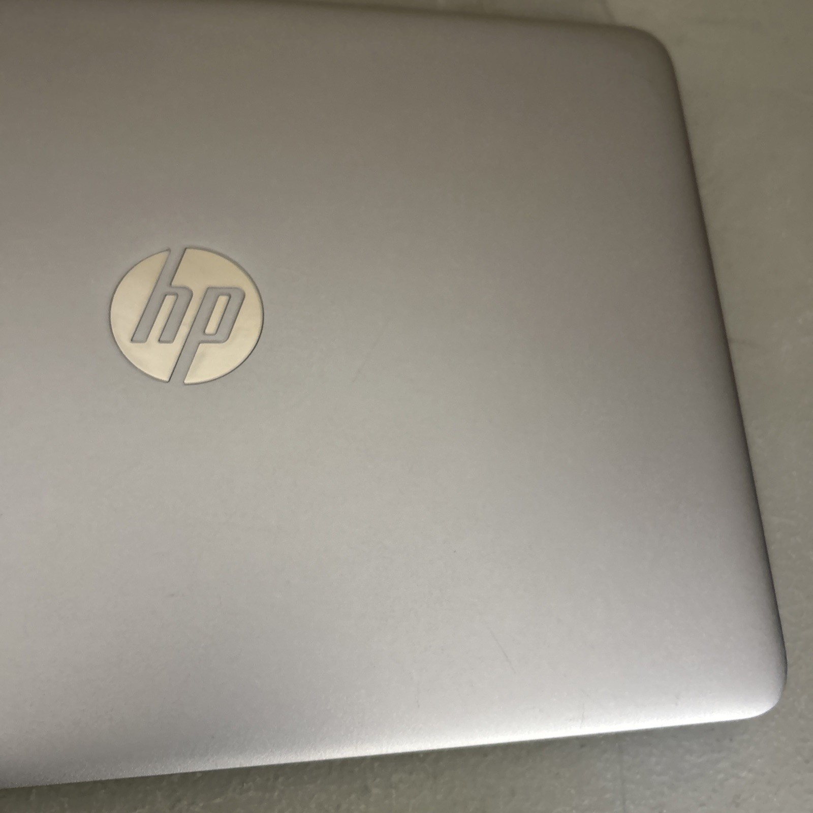 HP EliteBook 840 G4 14″ Core i5 8GB RAM, 256 GB SSD Window 11