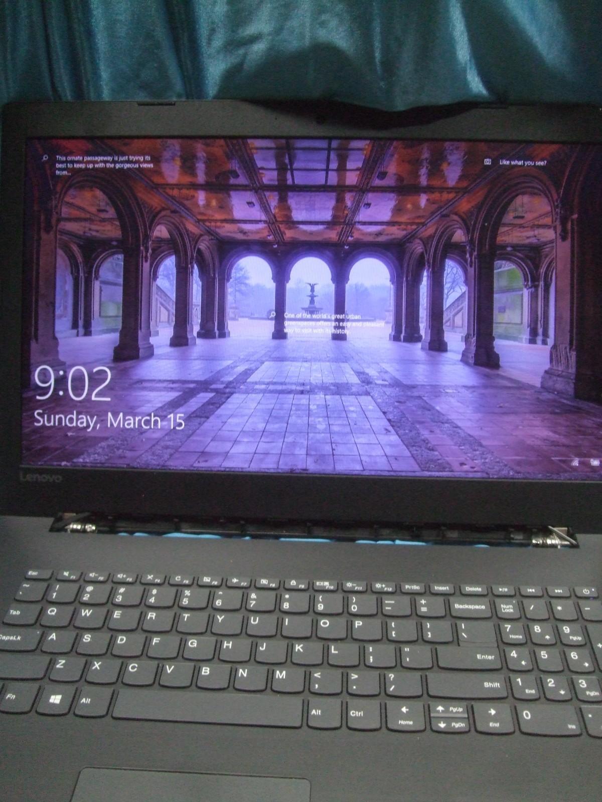 LENOVO IDEAPAD 330-17IKB | INTEL CORE I5-8250U | 1TB HDD | 8GB RAM | WIN10