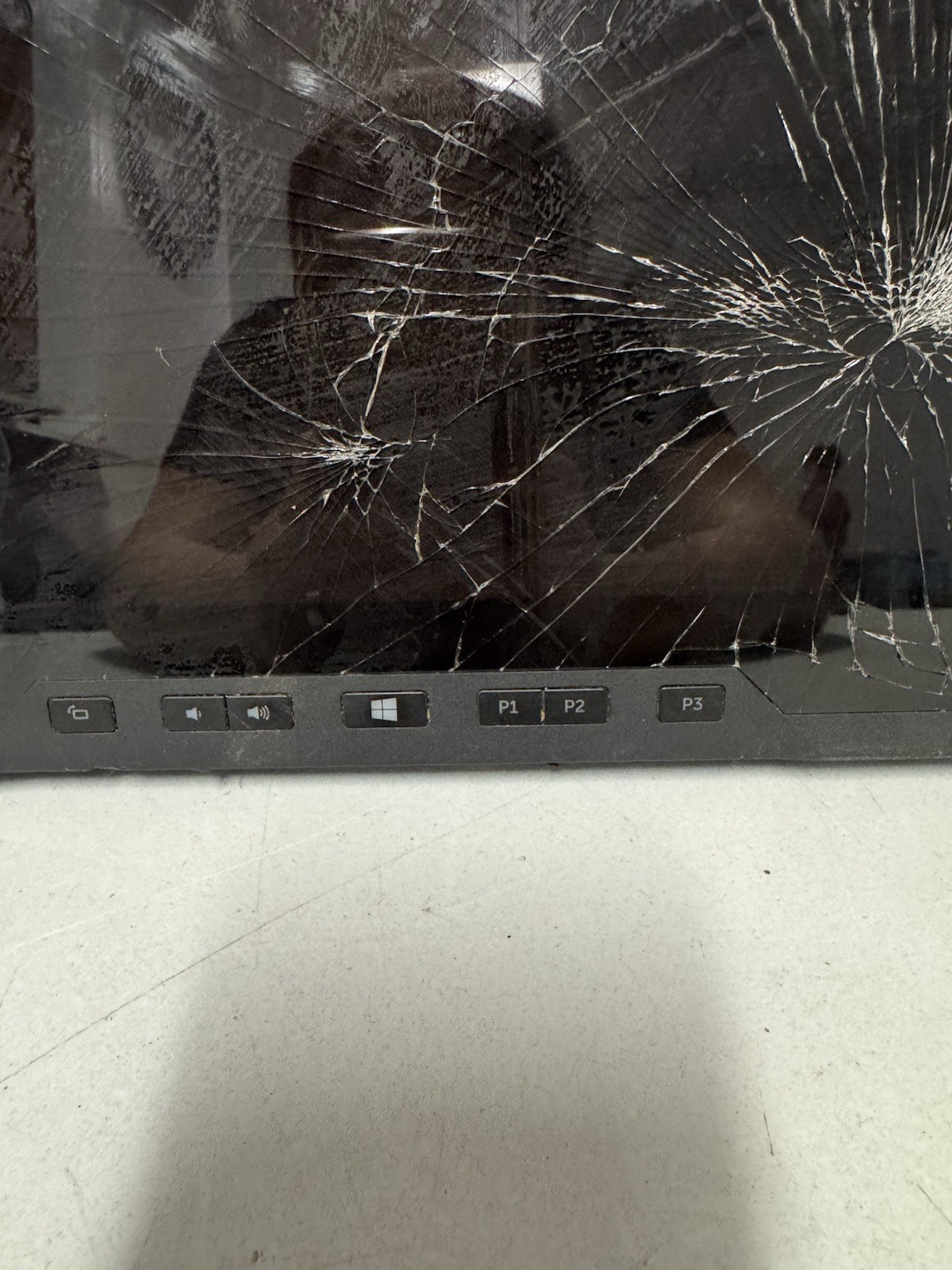 Dell Latitude 12 Rugged 7202 Tablet | i5 | 8GB | Broken Screen | For Parts