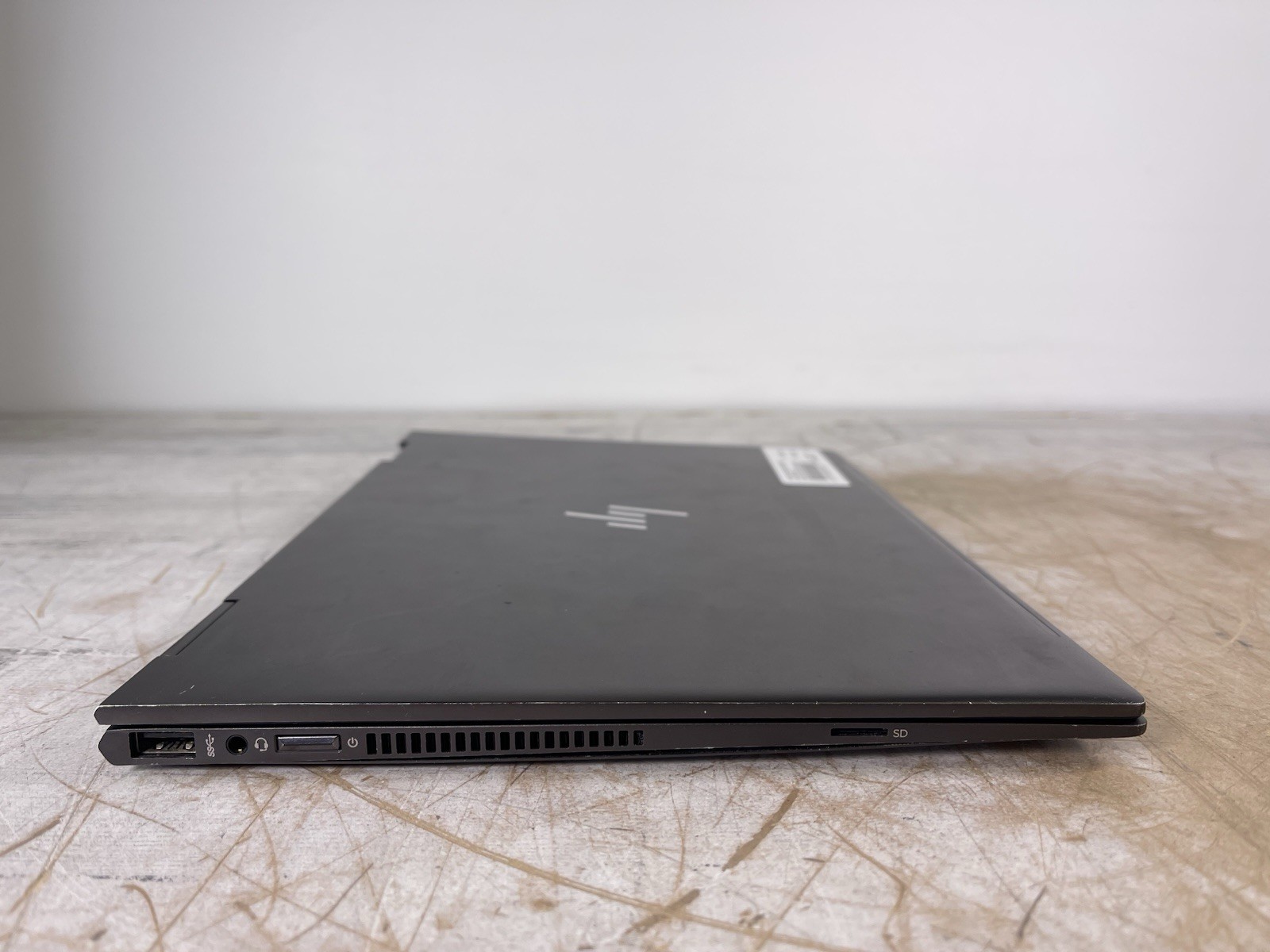 HP ENVY X360 M CONVERTIBLE AMD RYZEN 7 2700U @ 2.2GHz, 8GB RAM,NO HDD/OS-(PARTS)