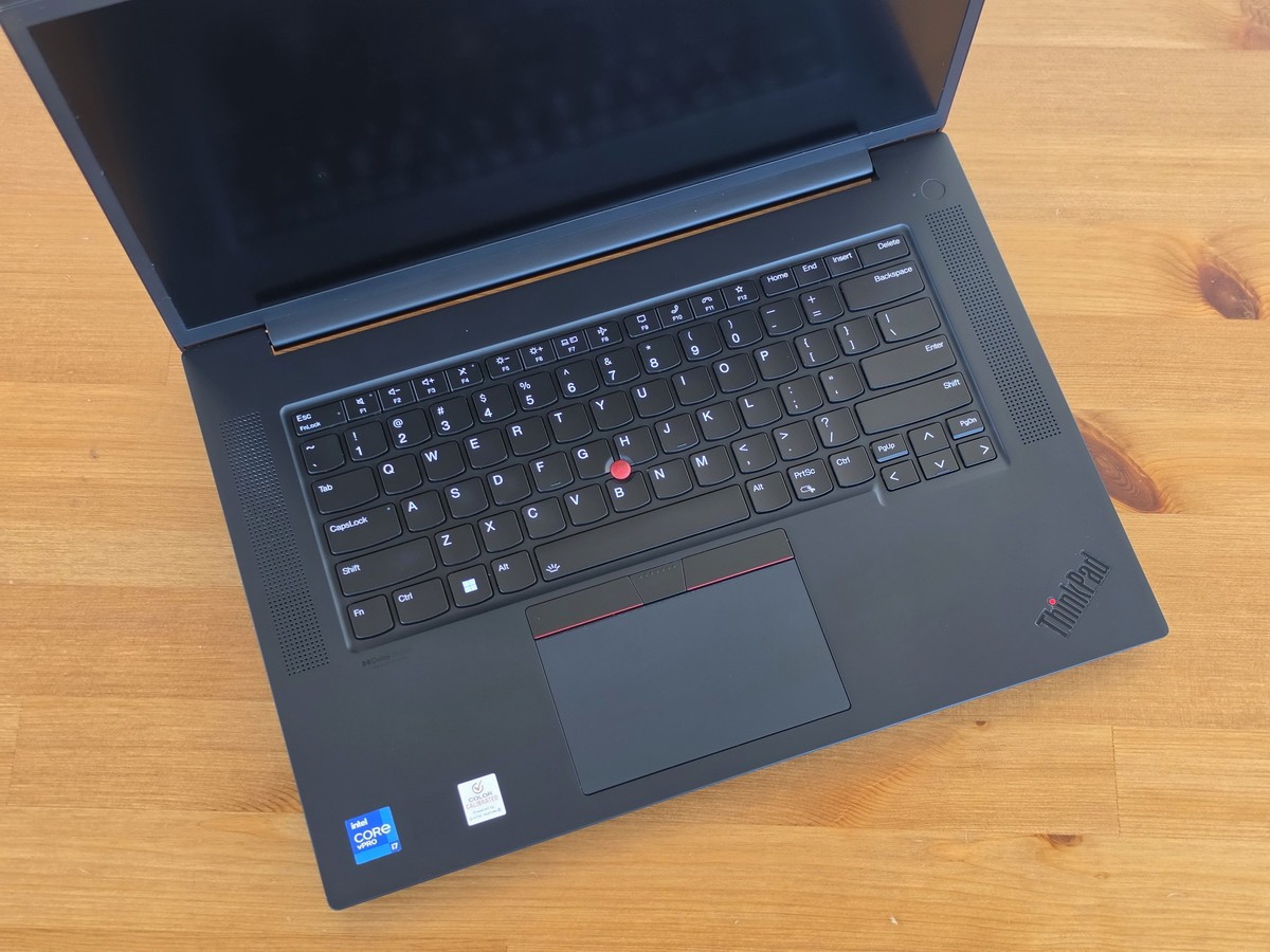 Lenovo ThinkPad X1 Extreme Gen 4 i7-11850H 16″ 4K 3840×2400 16GB NVIDIA RTX 3050
