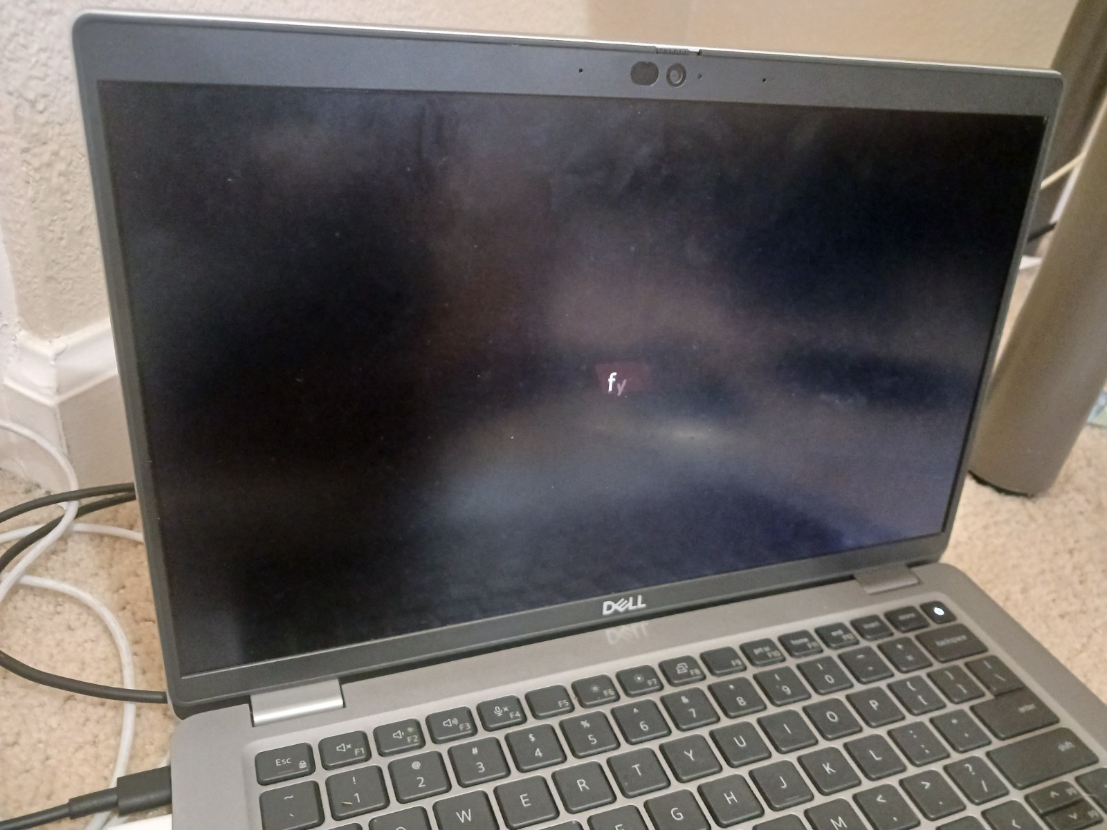 Dell Latitude 5420 14 in (256 GB SSD, Intel Core i7-11850H 11th Gen.,Color Grey
