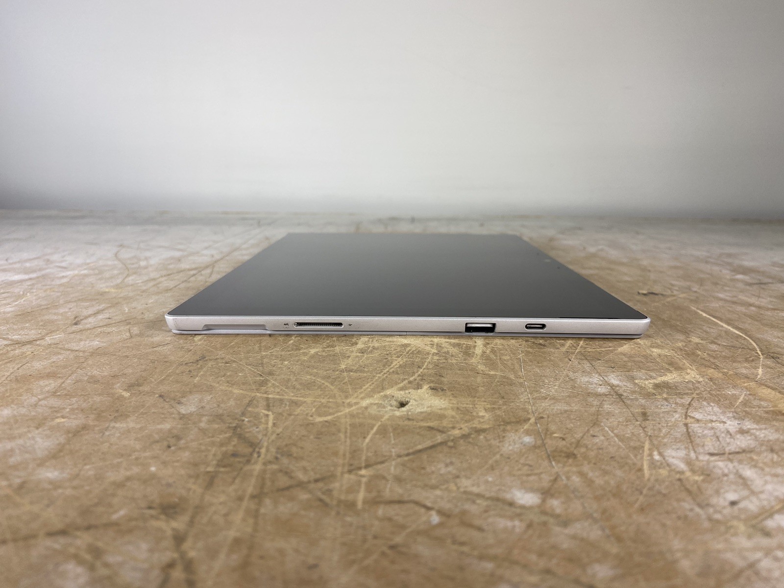 MICROSOFT SURFACE PRO 7+ (1960) i7-1165G7 @ 2.80GHz, 16GB RAM, NO HDD/OS