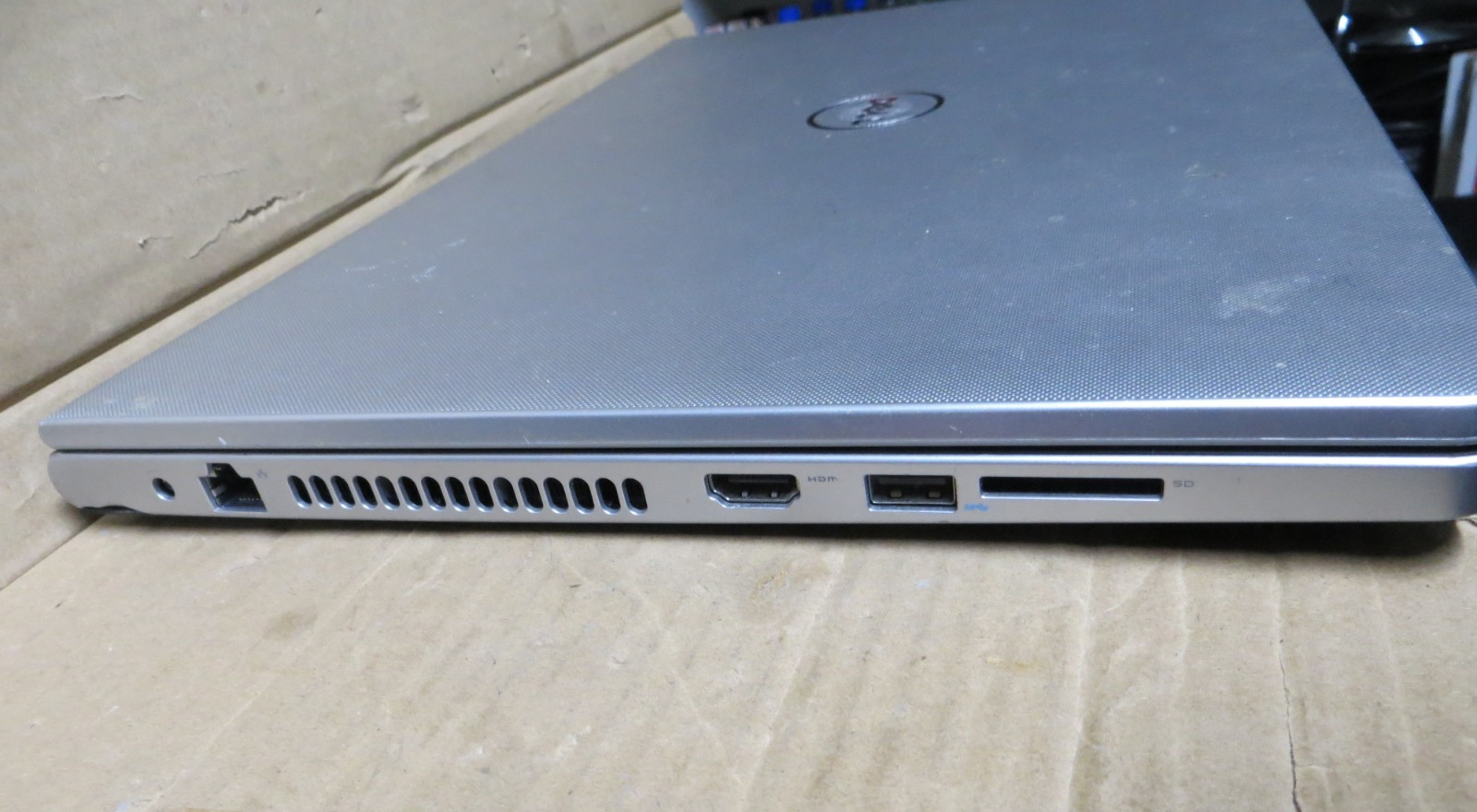 Dell Inspiron 15-5555 AMD A10-8700P 8GB RAM for Parts or Repair