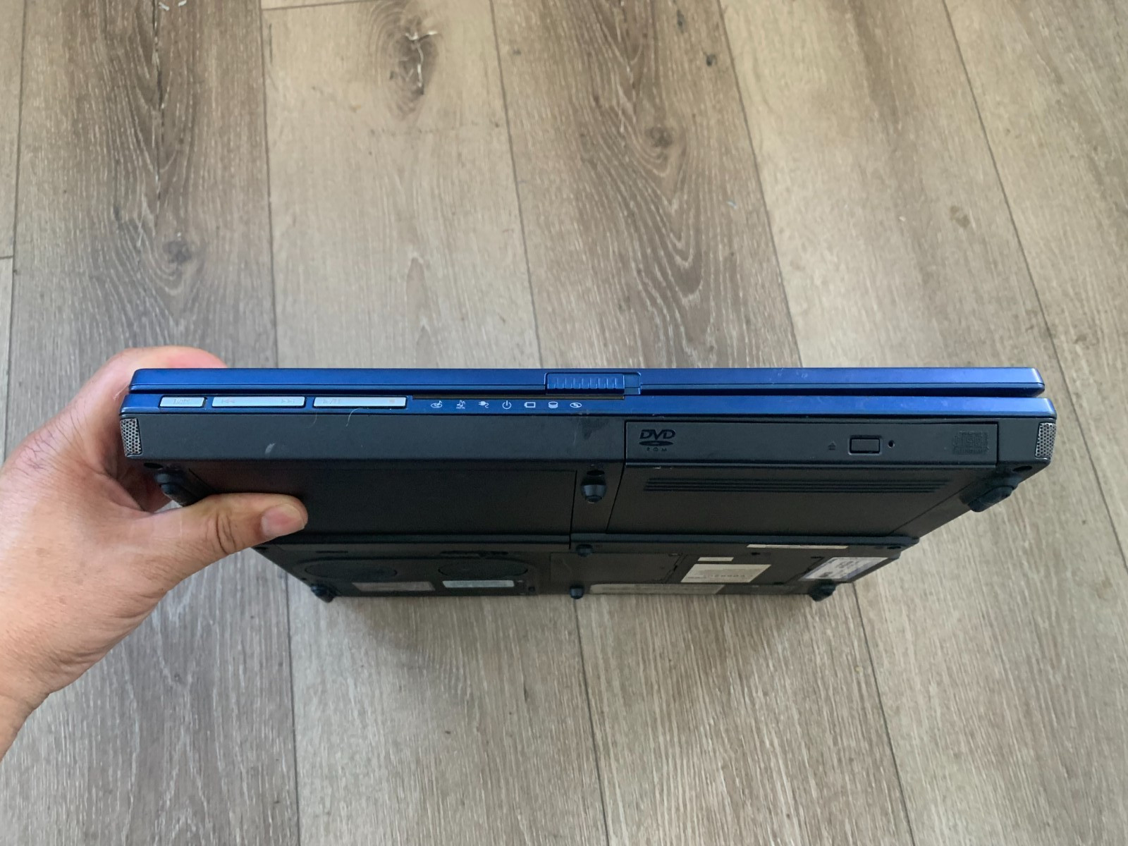 Toshiba Satellite A35-S159 15″ Intel Pentium 4 2.30GHz 768MB RAM 60GB IDE HDD
