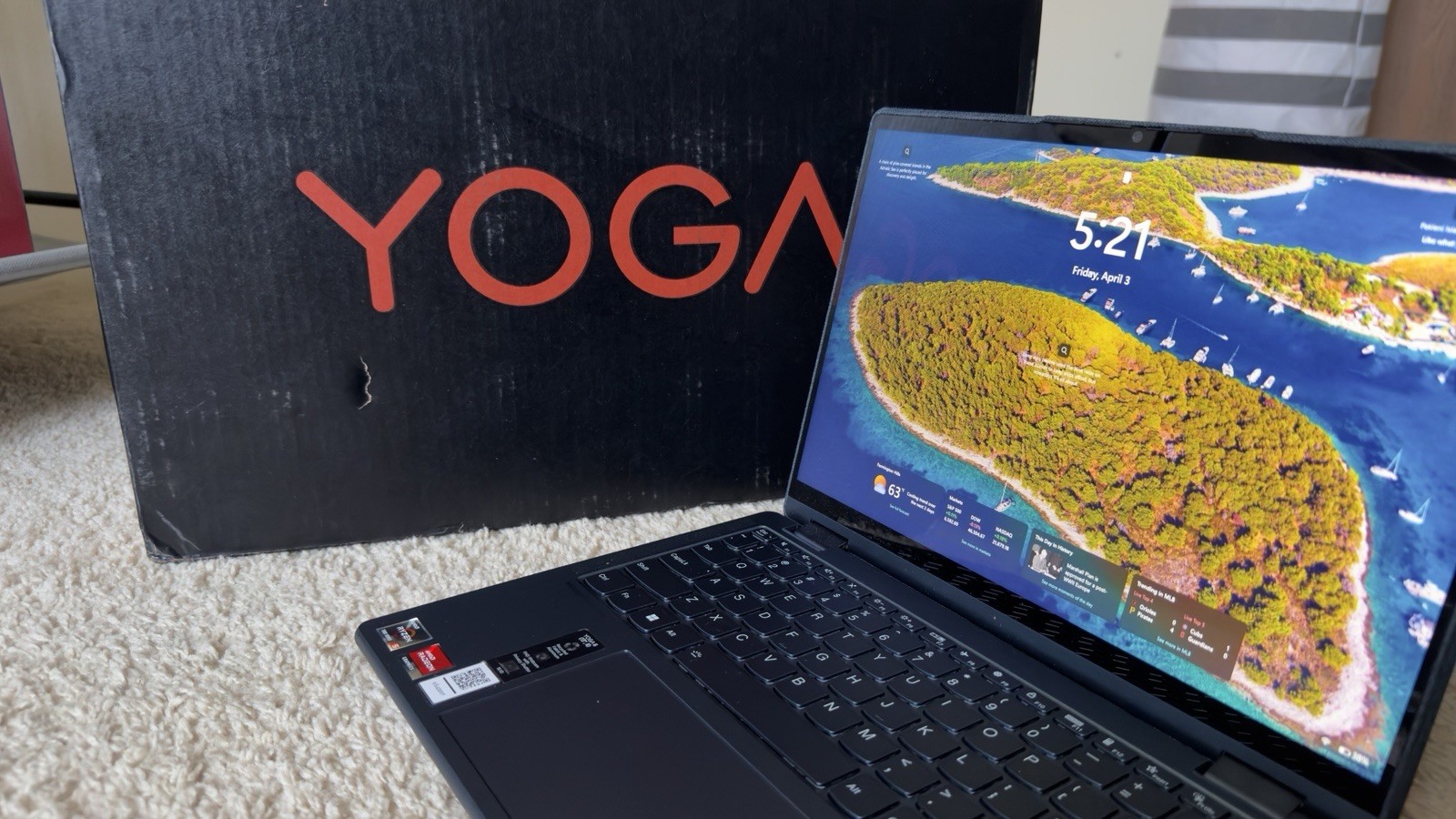Lenovo Yoga 6 13″ AMD Ryzen 7000 2-in-1 Laptop Touchscreen WUXGA FHD Gray