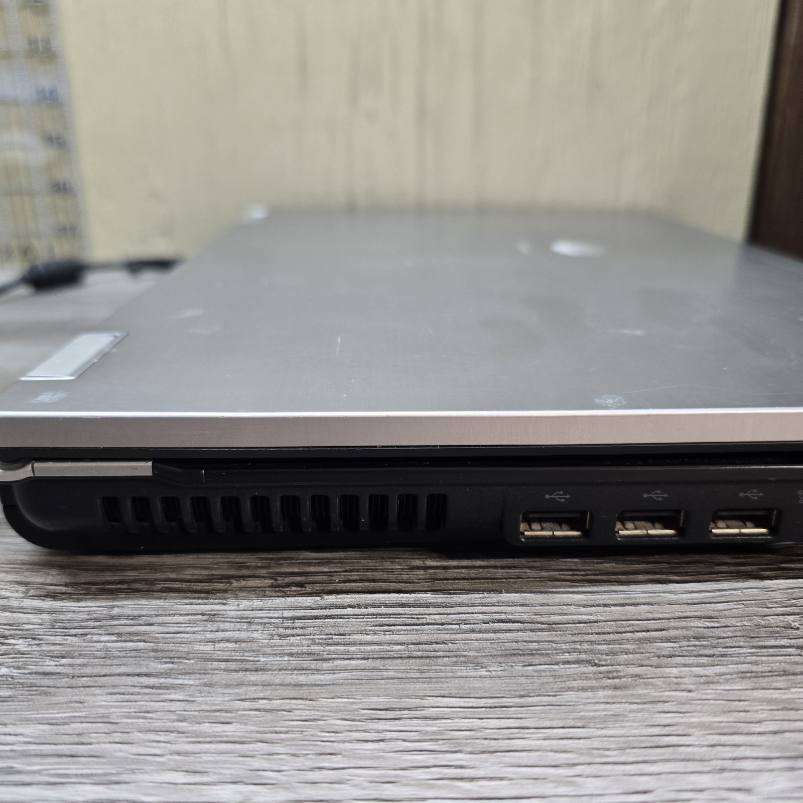 HP EliteBook 8440p i5-M520 2.40GHz 1600×900 3GB RAM FOR PARTS No Charger
