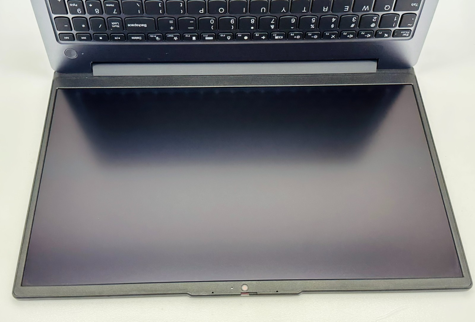 Lenovo IdeaPad Slim 3 15ABR8 Ryzen 7 16GB 512GB SSD Touch Wi-Fi 6 Arctic Grey #9