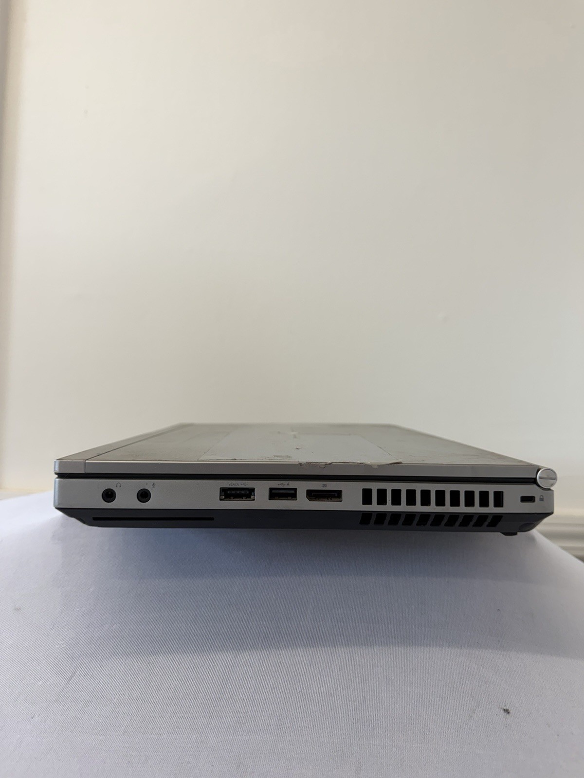 HP Elitebook 8470p Laptop – Good Screen – Intel i5-2230M – Read Des