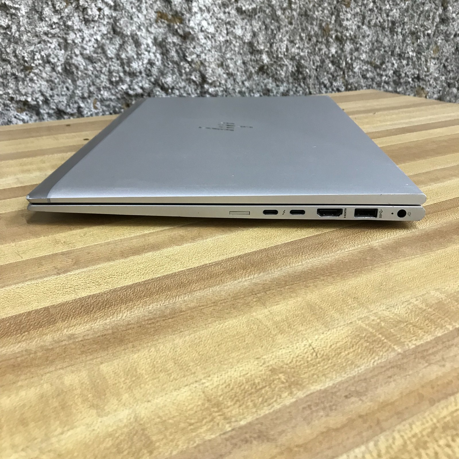 HP EliteBook 850 G7 14″ i5-10210U 1.60GHz 32GB Ram 512GB SSD (Windows 11 Pro)