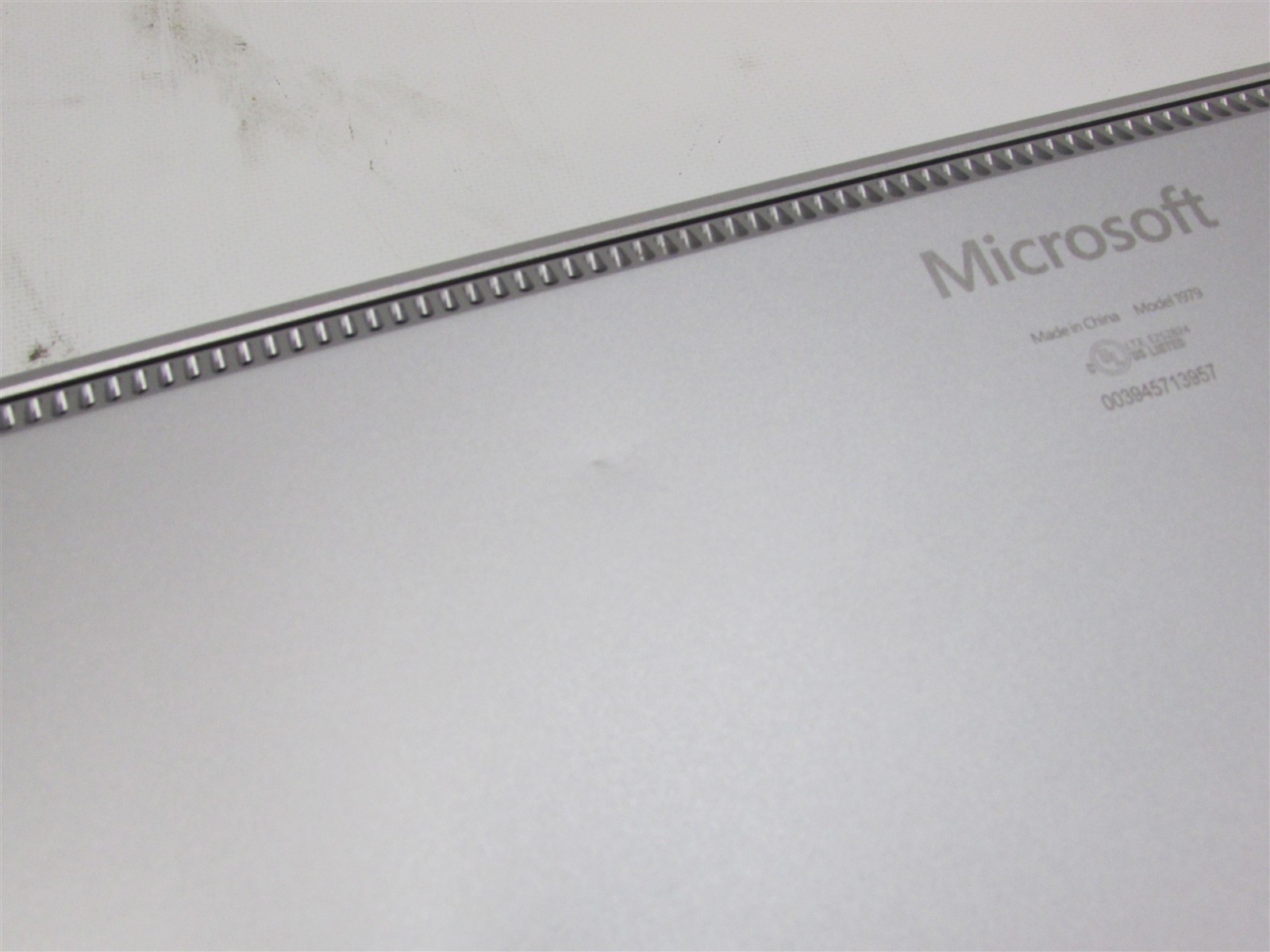Microsoft Surface Laptop 4 1979 i7-1185G7 3.0GHz 16GB RAM 256GB 15″ Win 11 Pro