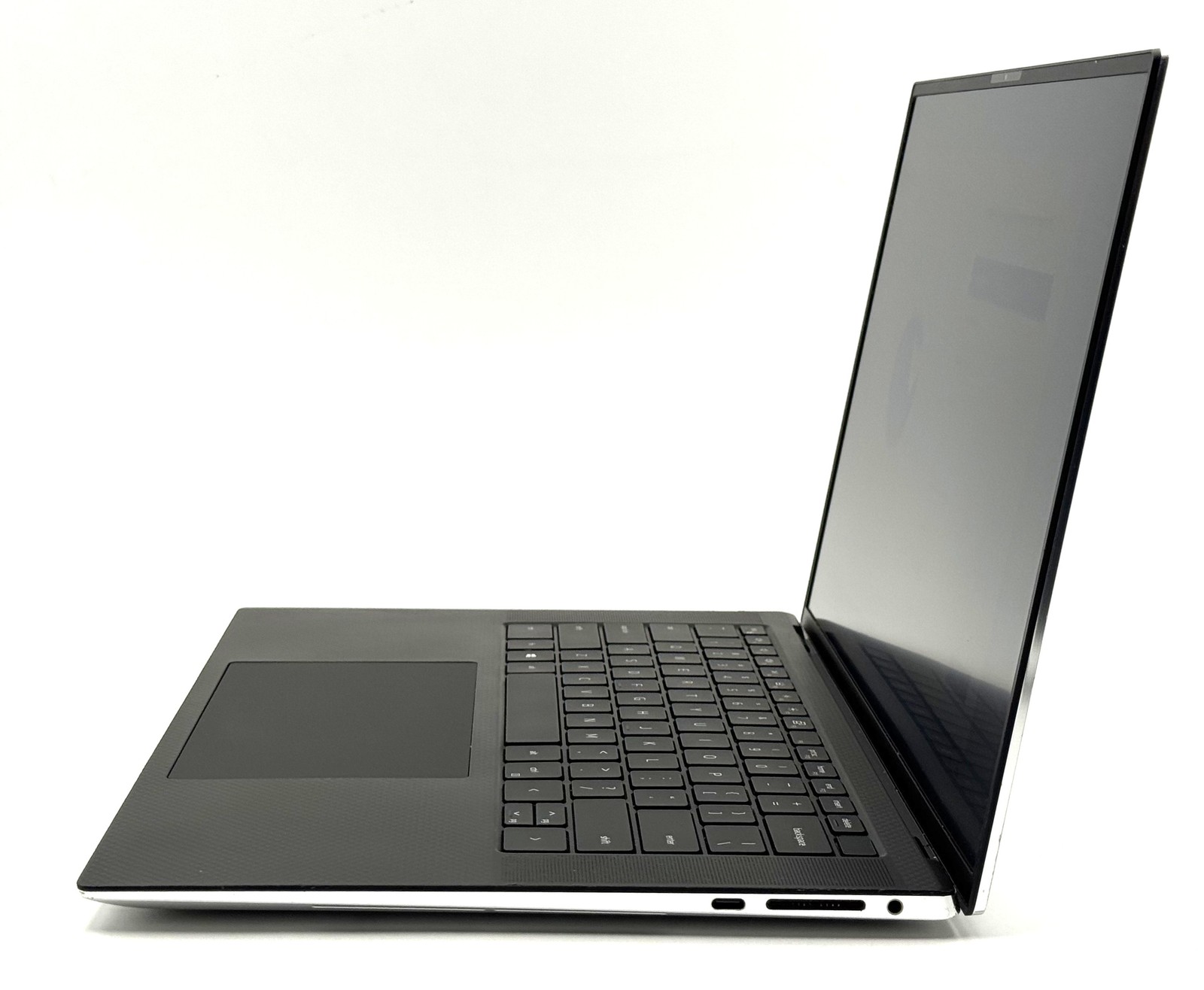 Dell XPS 9510 – FHD+ – i7-11800H – 16GB RAM – RTX 3050 – 512GB SSD – Silver