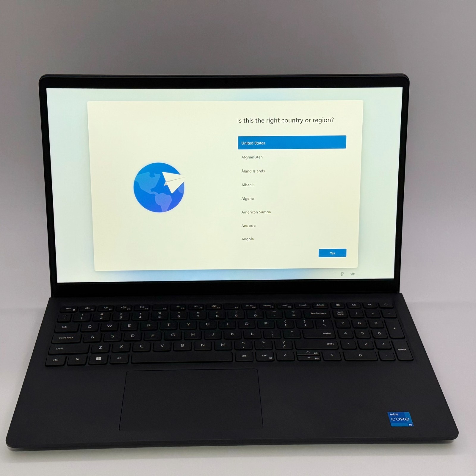 Dell 15.6″ 2K Touch Laptop i5-1334U 13th Gen 8GB 512GB Carbon Black 2023 *READ*