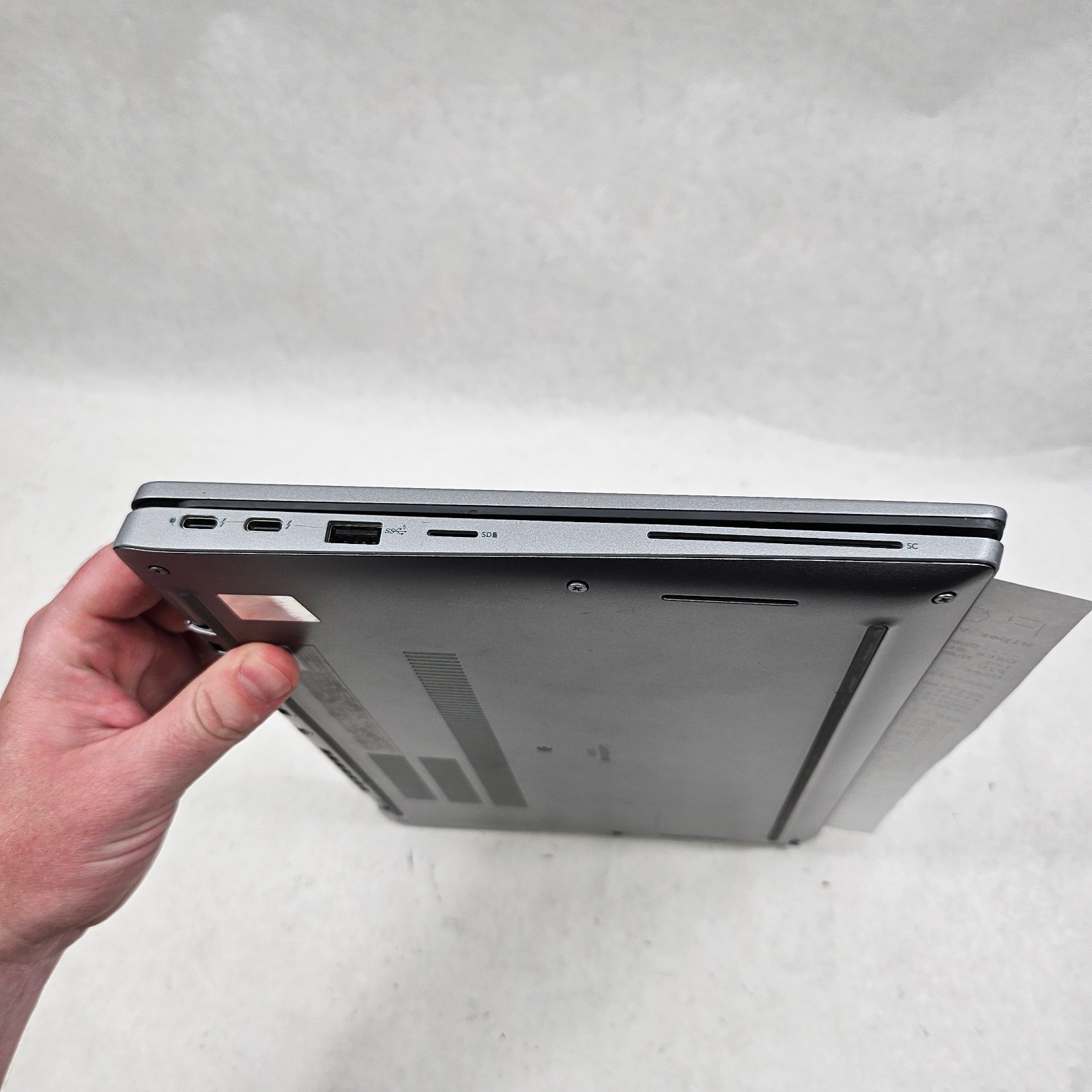 Dell Latitude 5330 Intel Core i7-1265U 4.15GHz 16GB RAM No SSD 97% Battery
