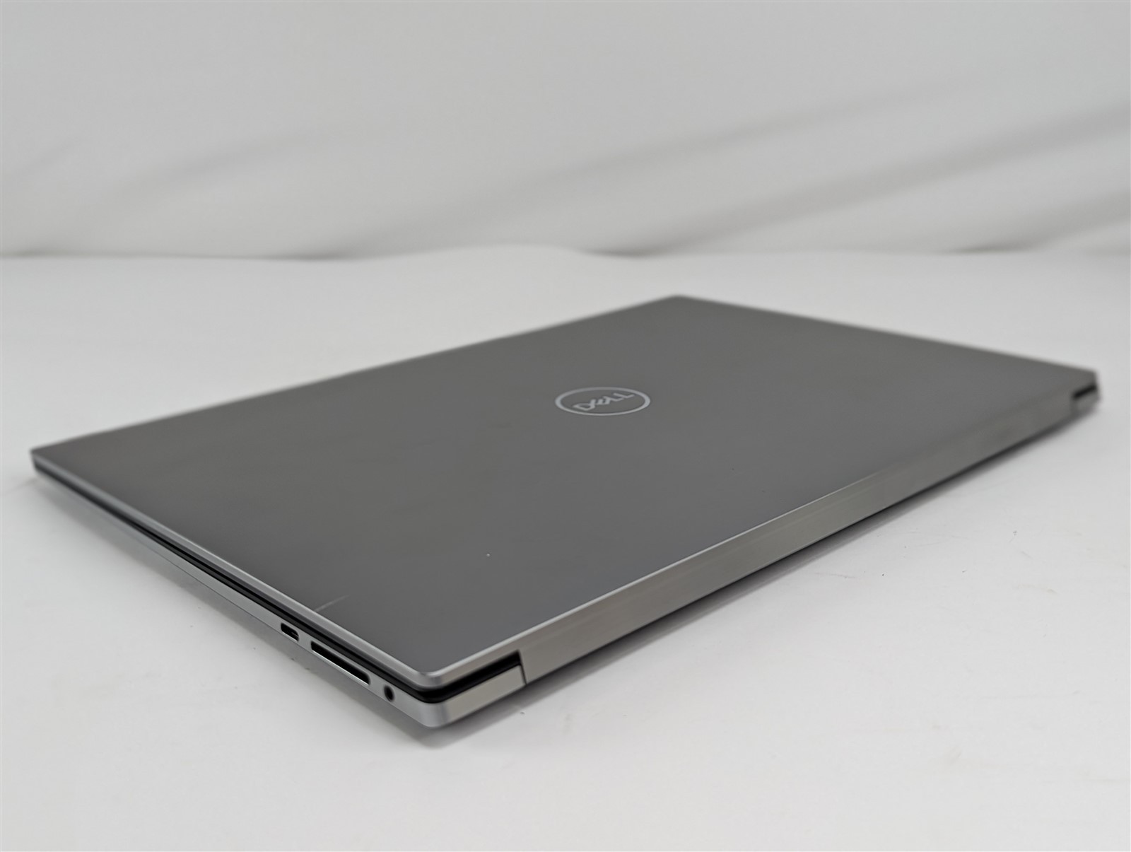 Dell Precision 5560 2021 15.6″ i7-11850H 2.5GHz 32GB RAM 512GB SSD RTX A2000