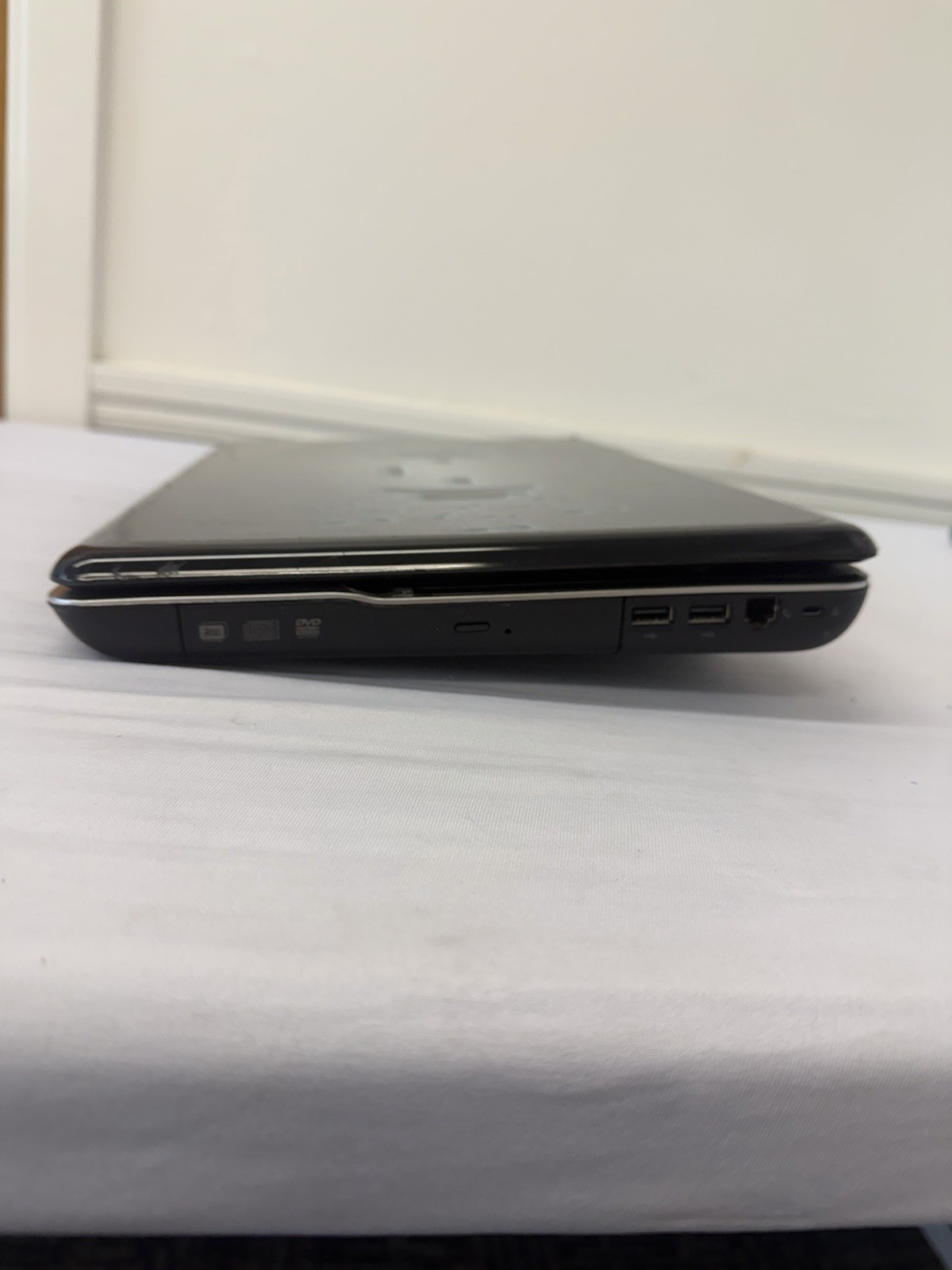 HP Notebook G60 Laptop – Intel Duo P8700 – Good Screen – RAM 4GB – Read Desc