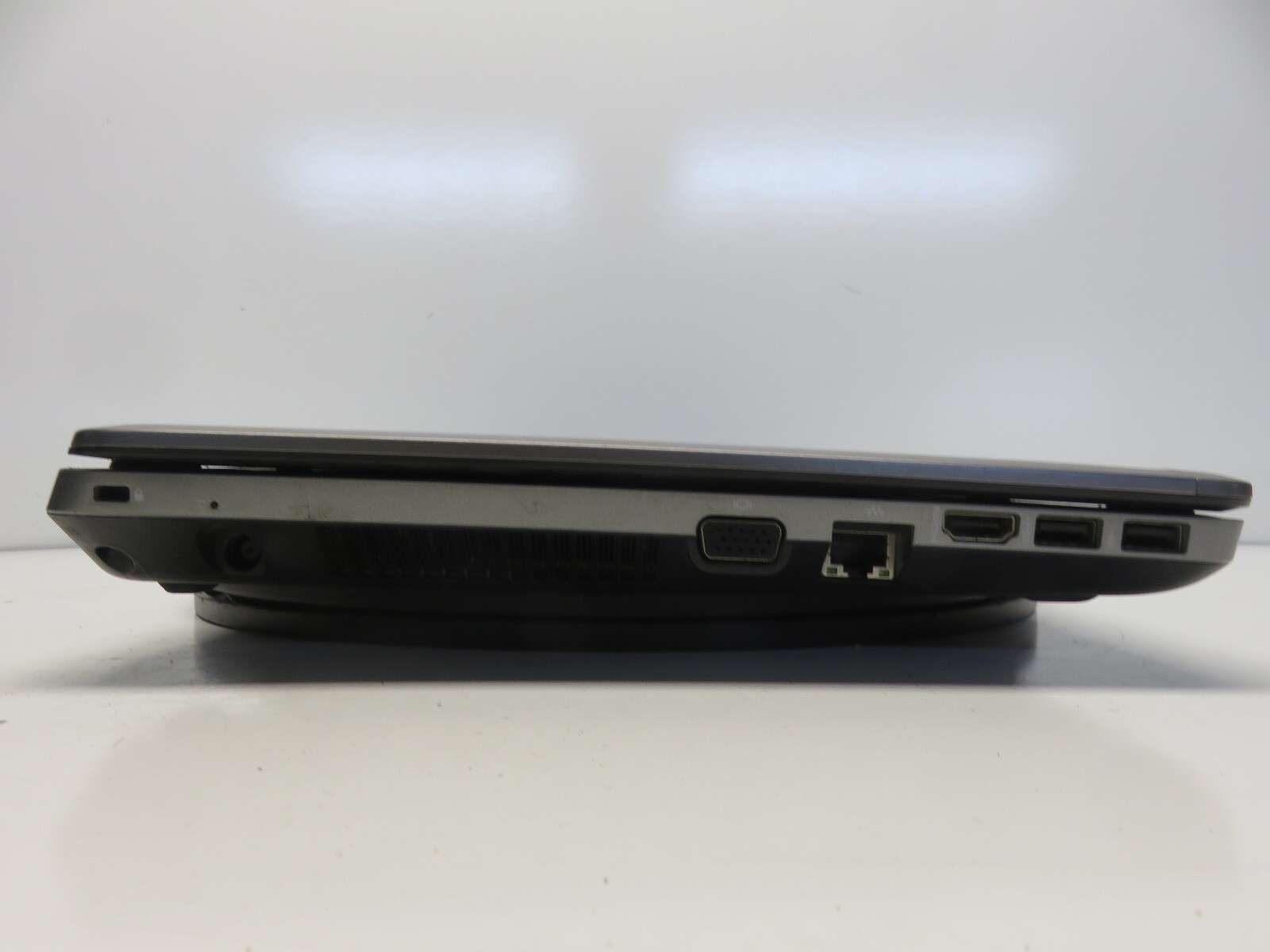HP ProBook 4540S Intel i3-3110M 2.4GHz 4 GB NO HDD No Batt