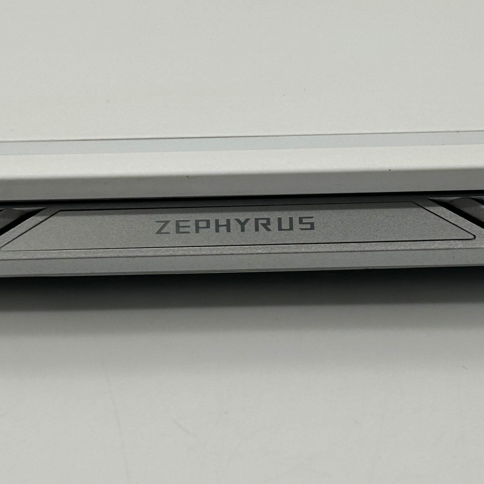 Asus ROG Zephyrus G14 |Ryzen 9 4900HS| 16GB RAM| 1TB SSD |RTX 2060| w/ Charger
