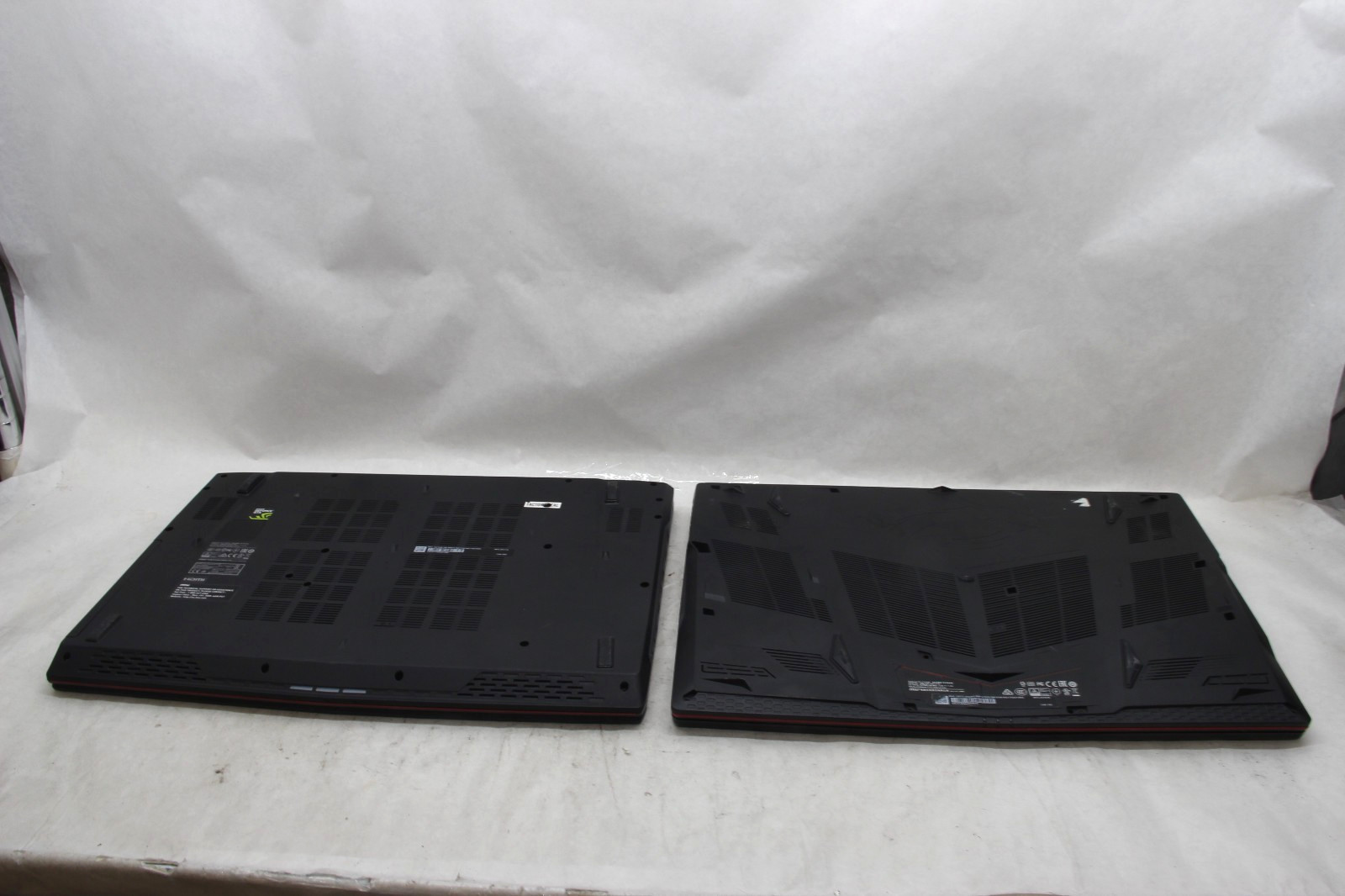 Lot of 1 MSI GE72VR Apache & 1 GP73 Leopard 17″ Laptops i7 No RAM NO SSDS AS-IS