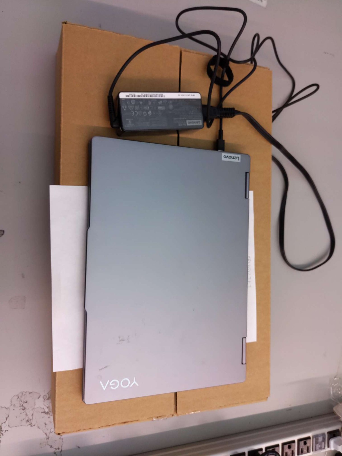 Lenovo Yoga 7 2-in-1 14″ 2K Touch Laptop AMD Ryzen5 8640HS 8GB 512GB Win 11 Grey