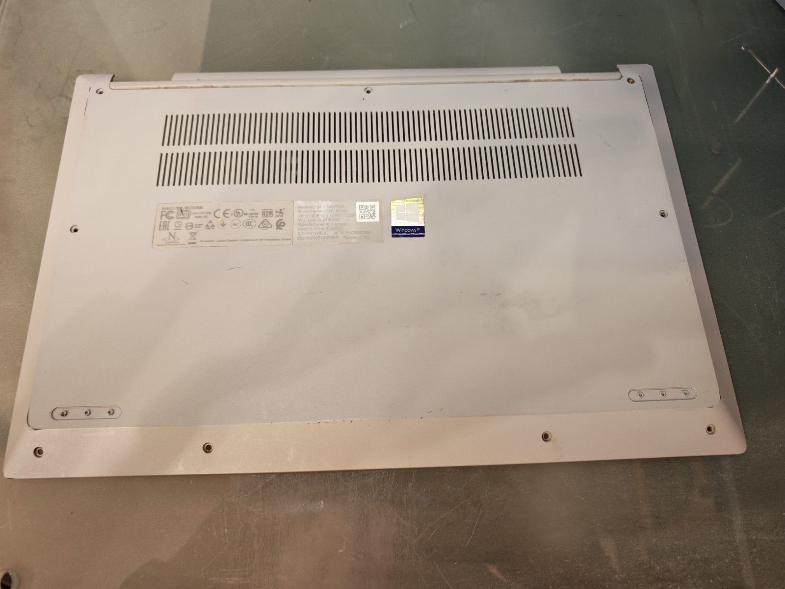 LENOVO FLEX 5 5-14ARE05 5-14IIL05 5-14IT BOTTOM CASE SCB0R75361