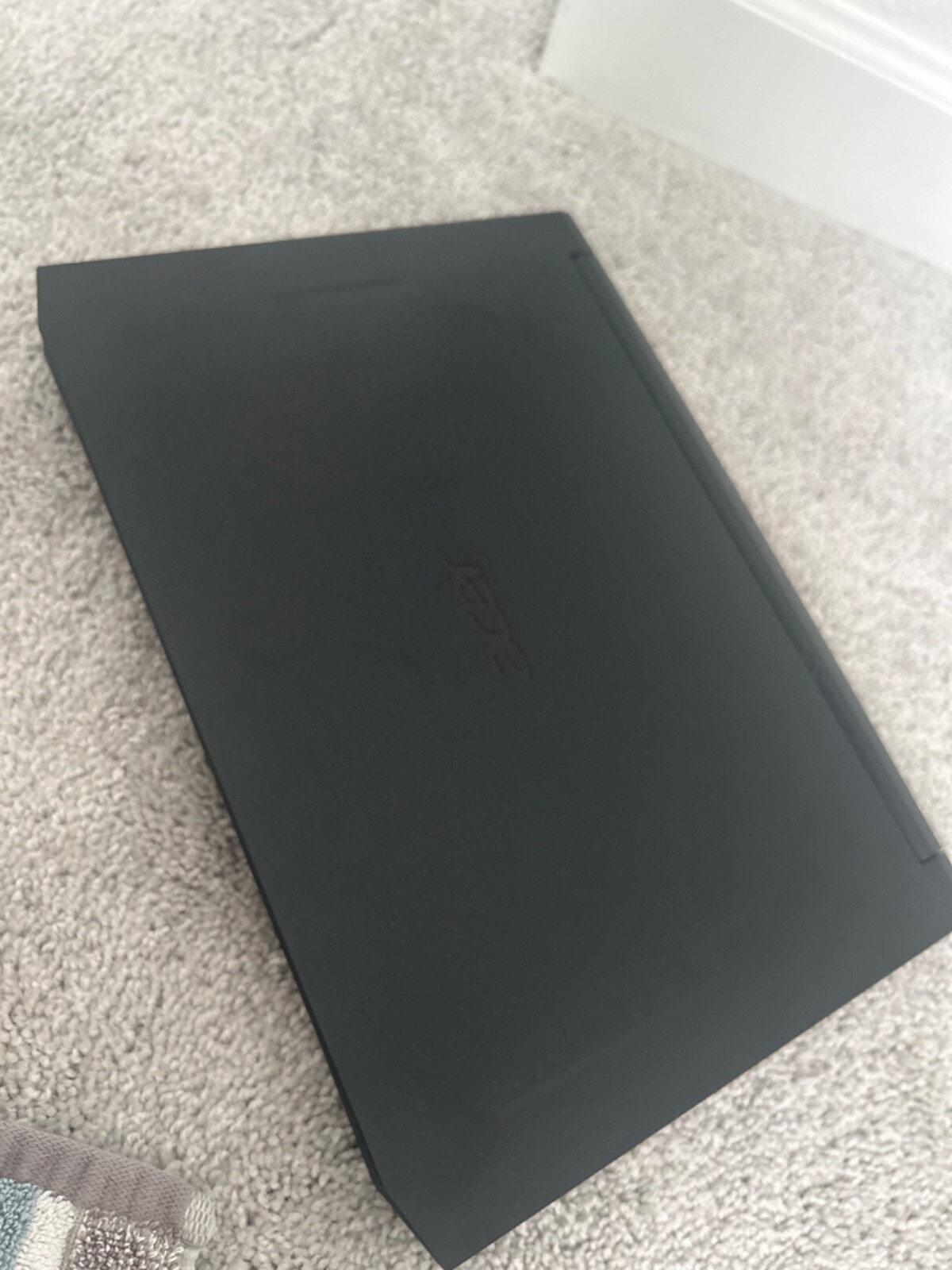 Acer Nitro 5 17.3″ (512 GB,Intel Core i5 10th Gen.,8GB) Laptop – Obsidian Black