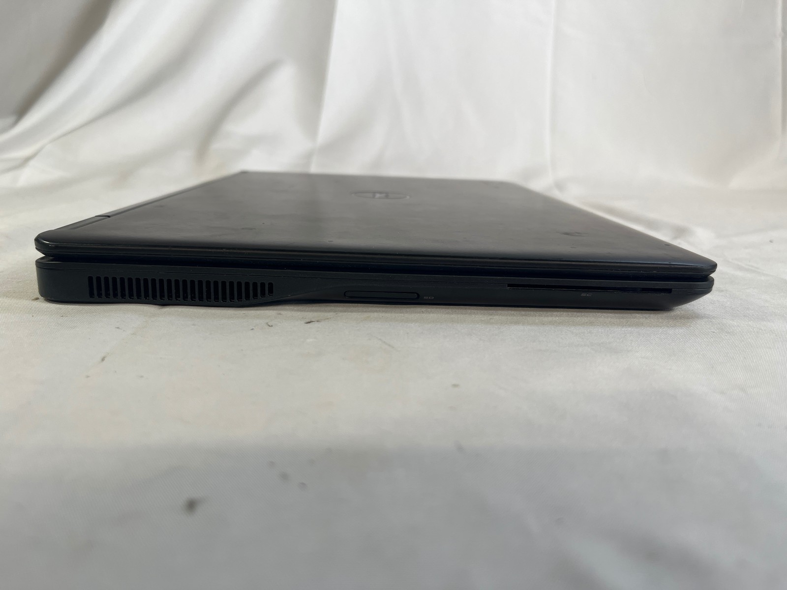 Dell Latitude E7450 Intel Core i5-5300U 8 GB No Drive 14″ FOR PARTS/REPAIR