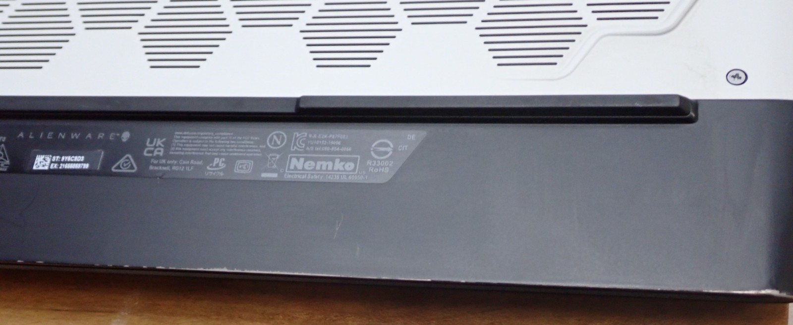 Alienware M15 R4 Gaming Laptop i7-10870H 32GB RAM 2 TB NVMe RTX 3070 Adapter