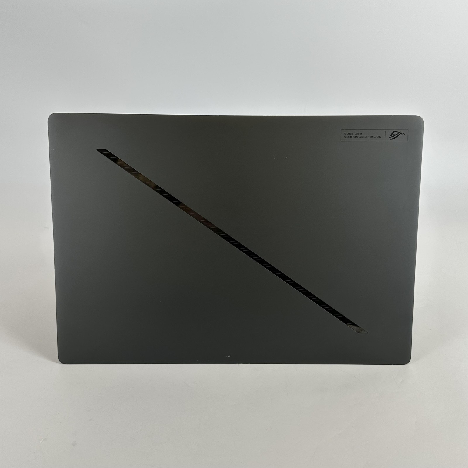 Asus ROG Zephyrus G16 GU605 240Hz QHD+ 2.9GHz Ultra 9 285H 32GB 2TB SSD RTX 5080