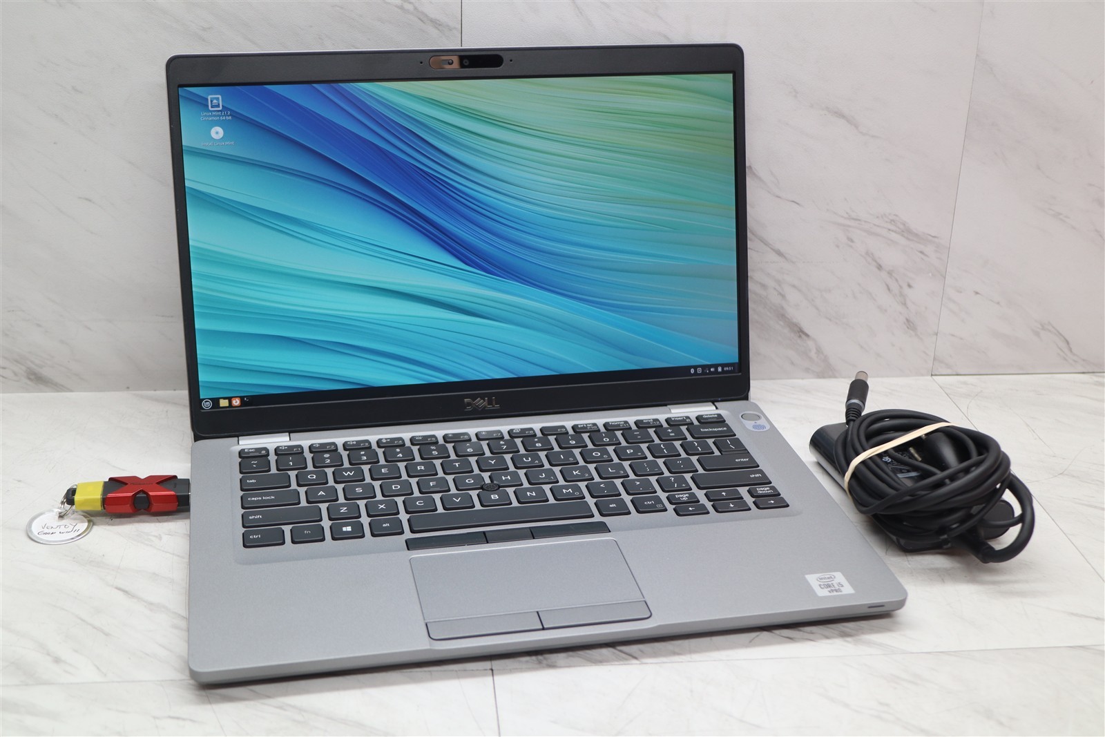 Dell Latitude 5410 14″ i5-10310U 1.7GHz 8GB FHD Laptop 1080p w/ Adapter