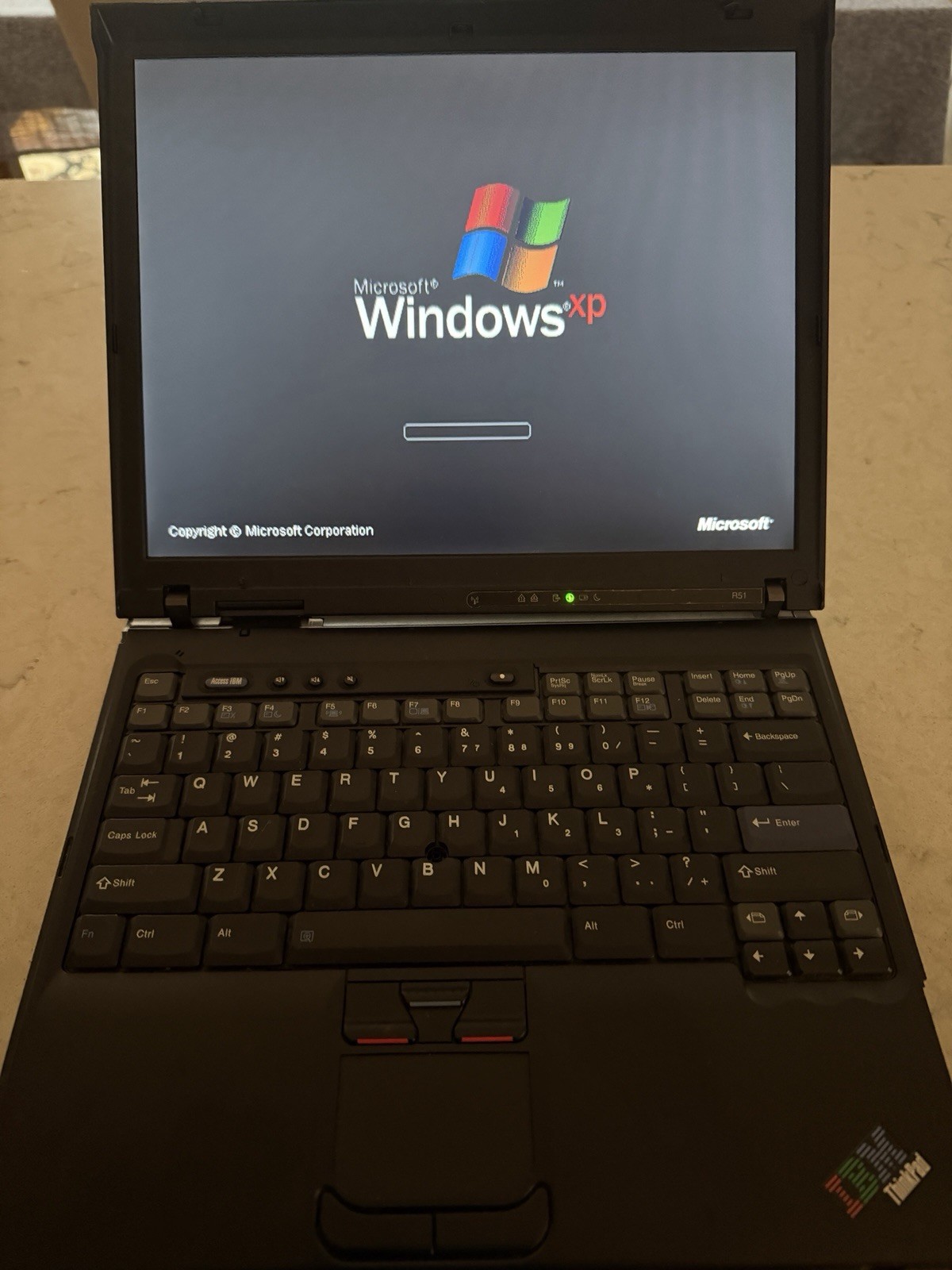 Great IBM THINKPAD R51 LAPTOP , 512MB RAM, 60gb IDE HD