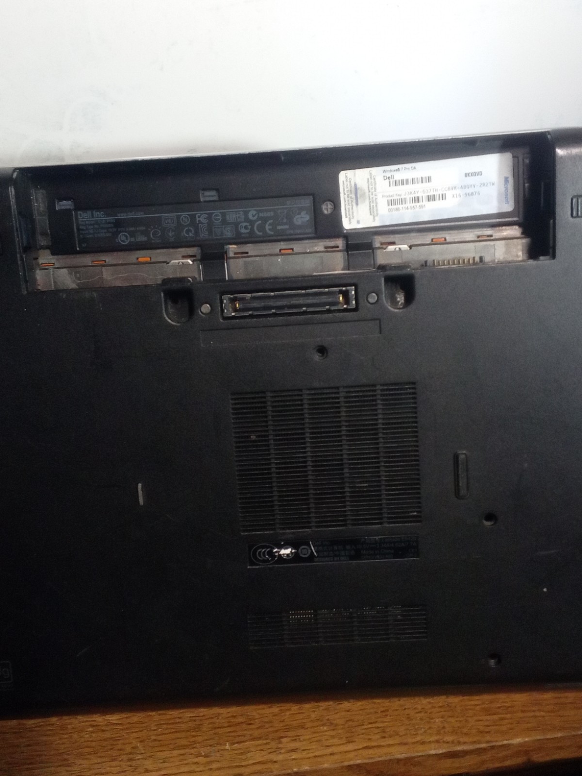 DELL LATITUDE E6420 14 in (Intel Core i5 2nd Gen., 2.10GHz, Laptop, NO HD