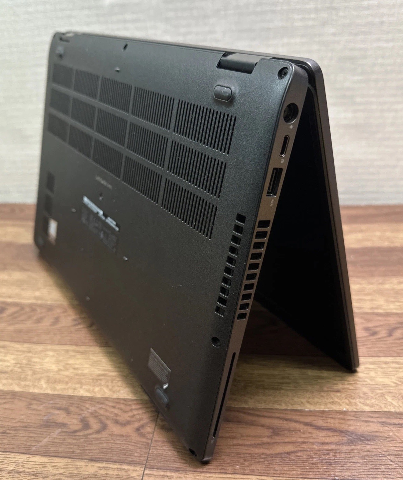 Dell Latitude 5400 14” Core i5-8350U 1.70GHz 256GB SSD 16GB RAM DDR4