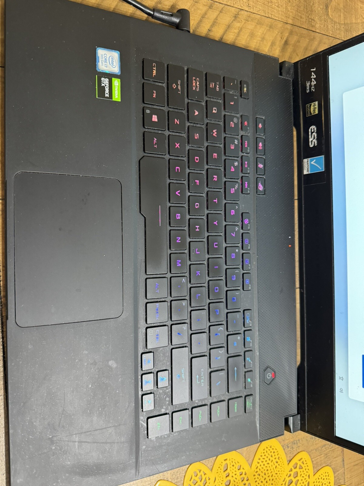 asus rog zephyrus m15 gu502