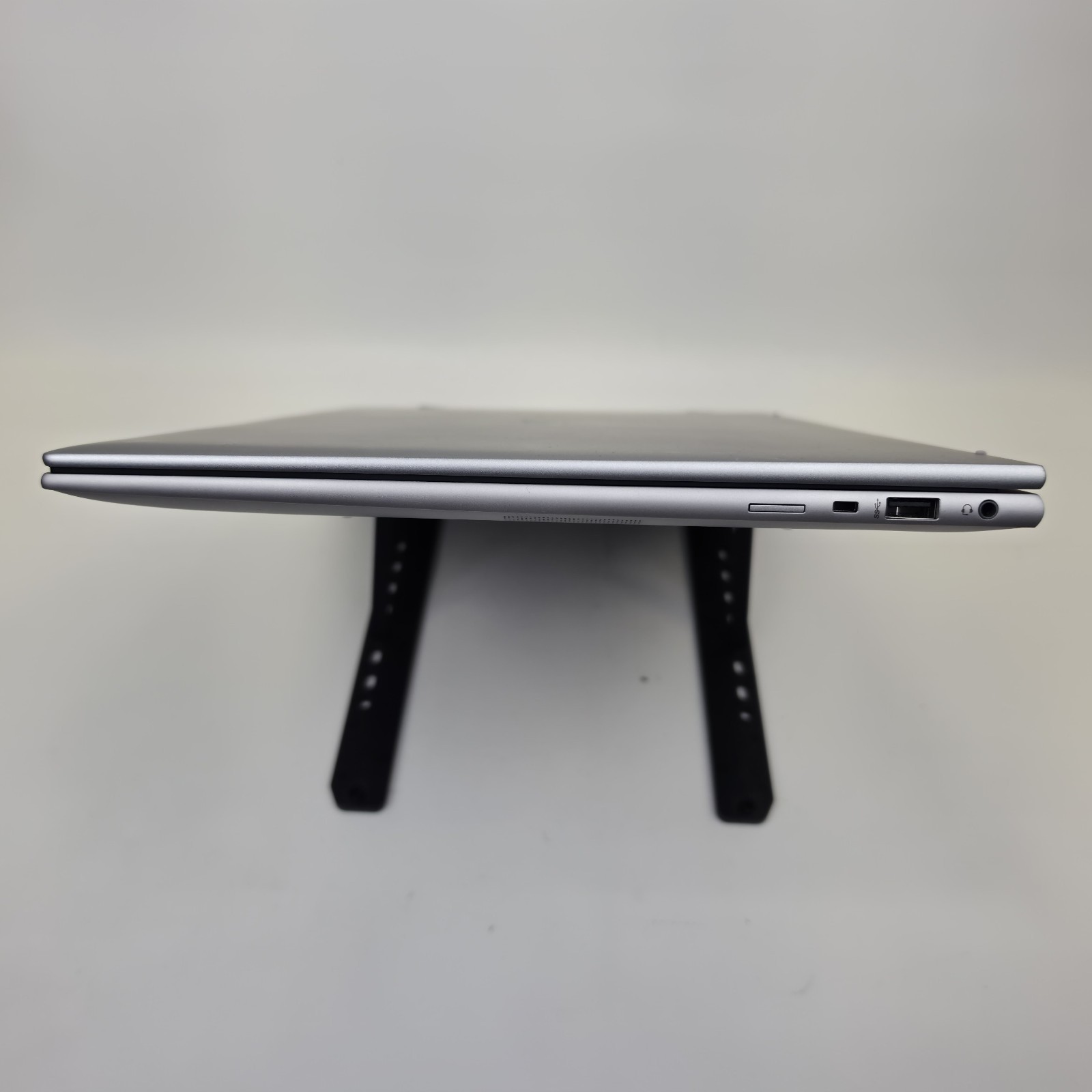 HP ZBook Firefly G10 FHD+ I7-1360P 32GB 512 NO OS/AC