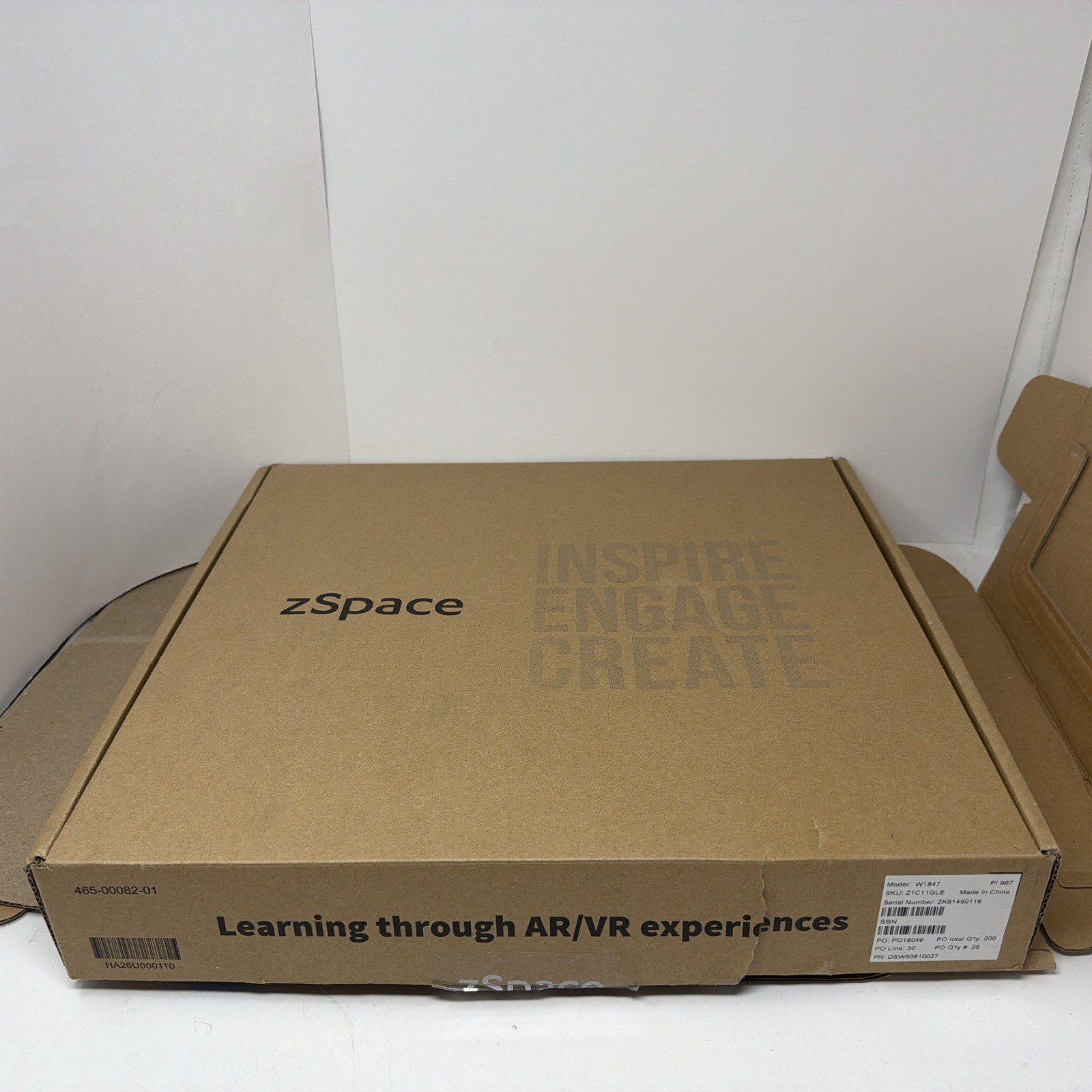 zSpace Original Edition W1847 15.6″ (A9-9420 – 8GB RAM – 128GB SSD – Win11Pro)