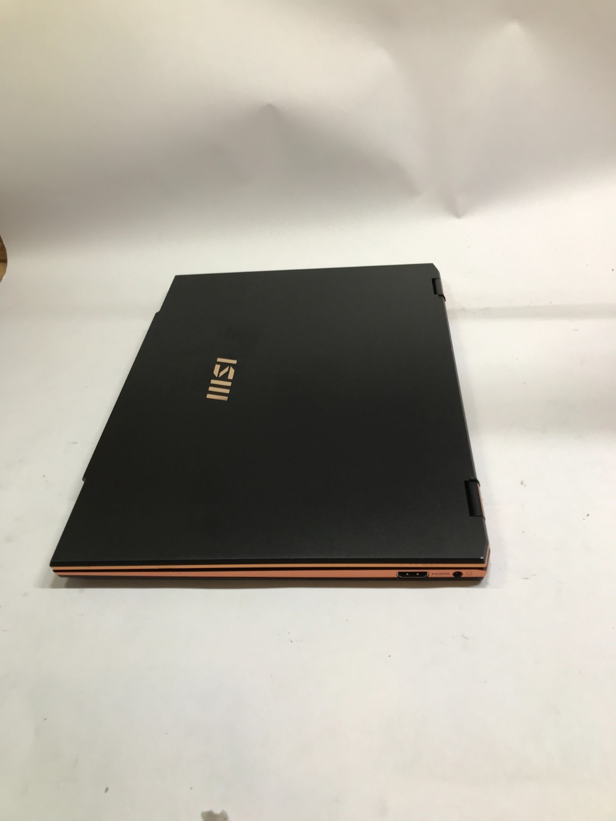 MSI Summit AI Evo 13″ Intel Ultra 7 155H 16GB RAM 128GB SSD Windows 11 NO CHRGER