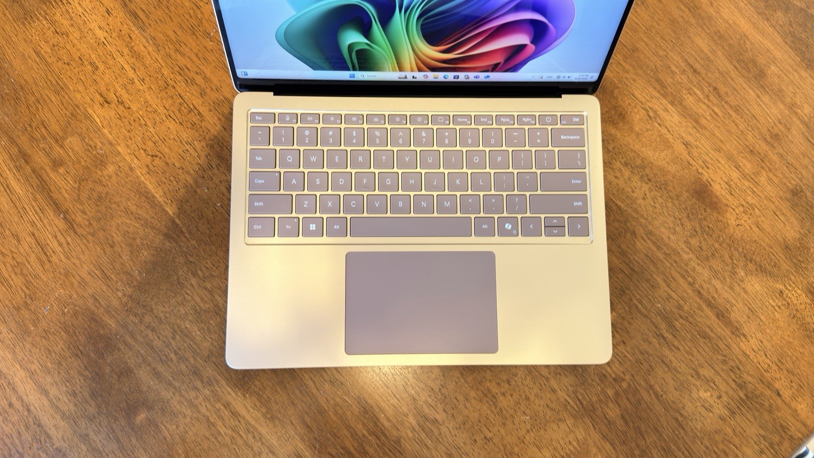Microsoft Surface Laptop 7th Edition 13.8″ 512gb Snapdragon X Plus 16GB RAM Dune