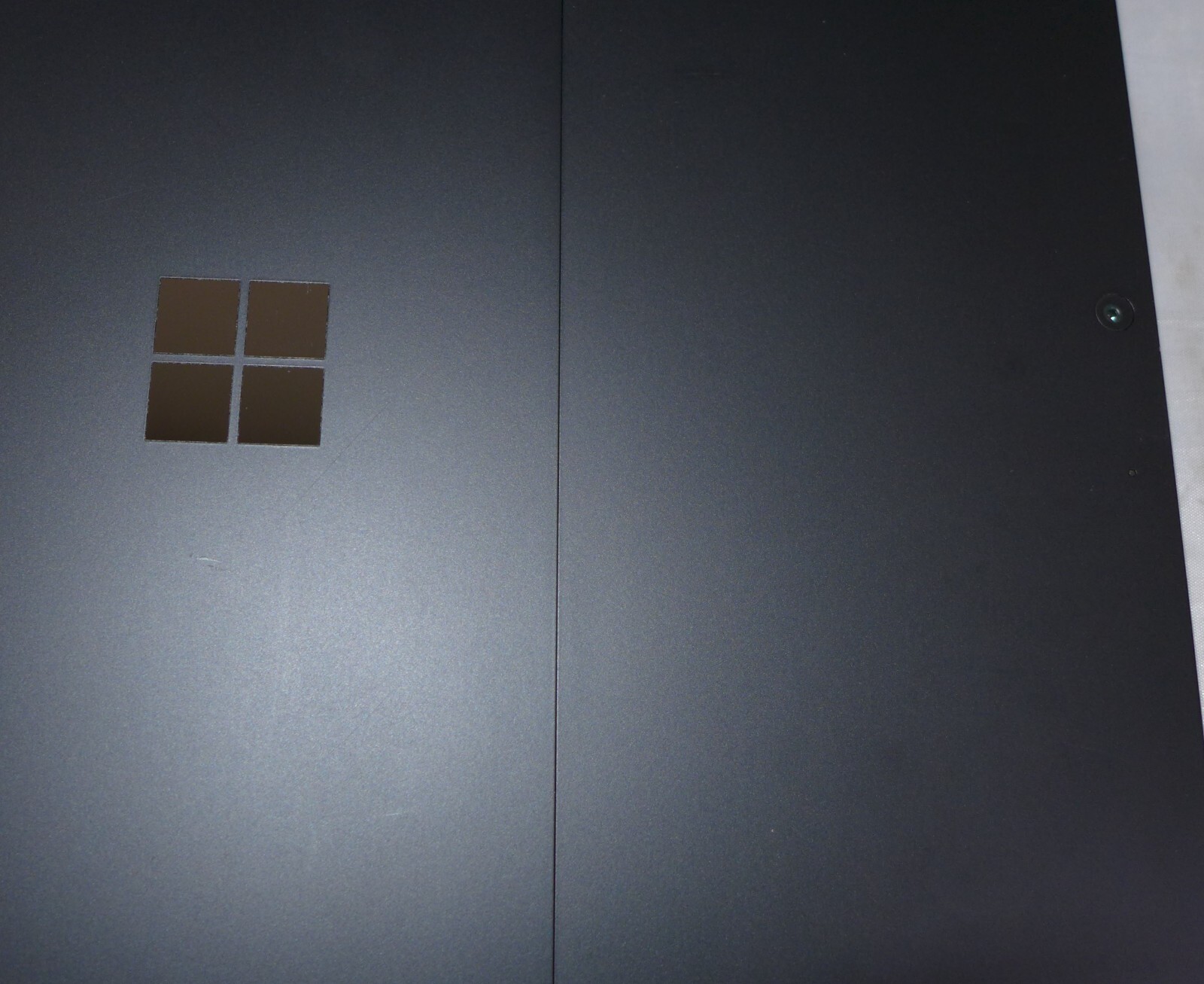 Microsoft Surface Pro 7, 12.3″, Black, 256GB, i7, 16GB- Remote management lock