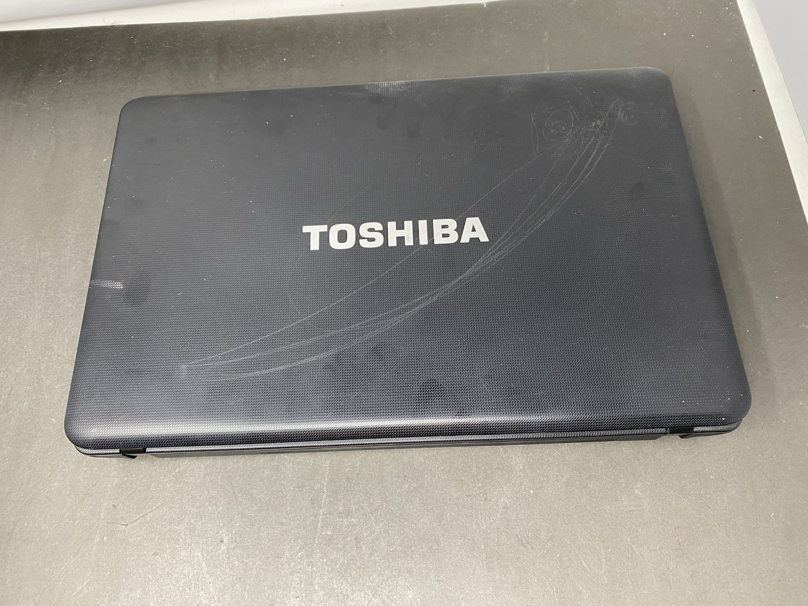 Toshiba Satellite C655 Laptop, Battery Needs Replacing
