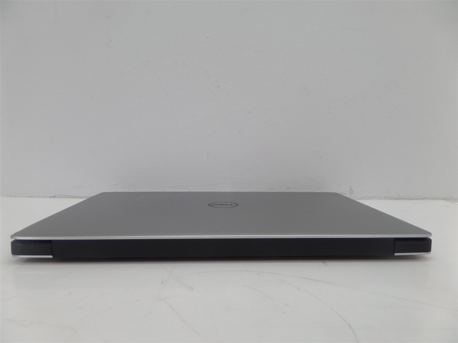 Dell XPS 13 9350 13.5in Intel I5-7200U 2.50GHz 8GB RAM Windows 10