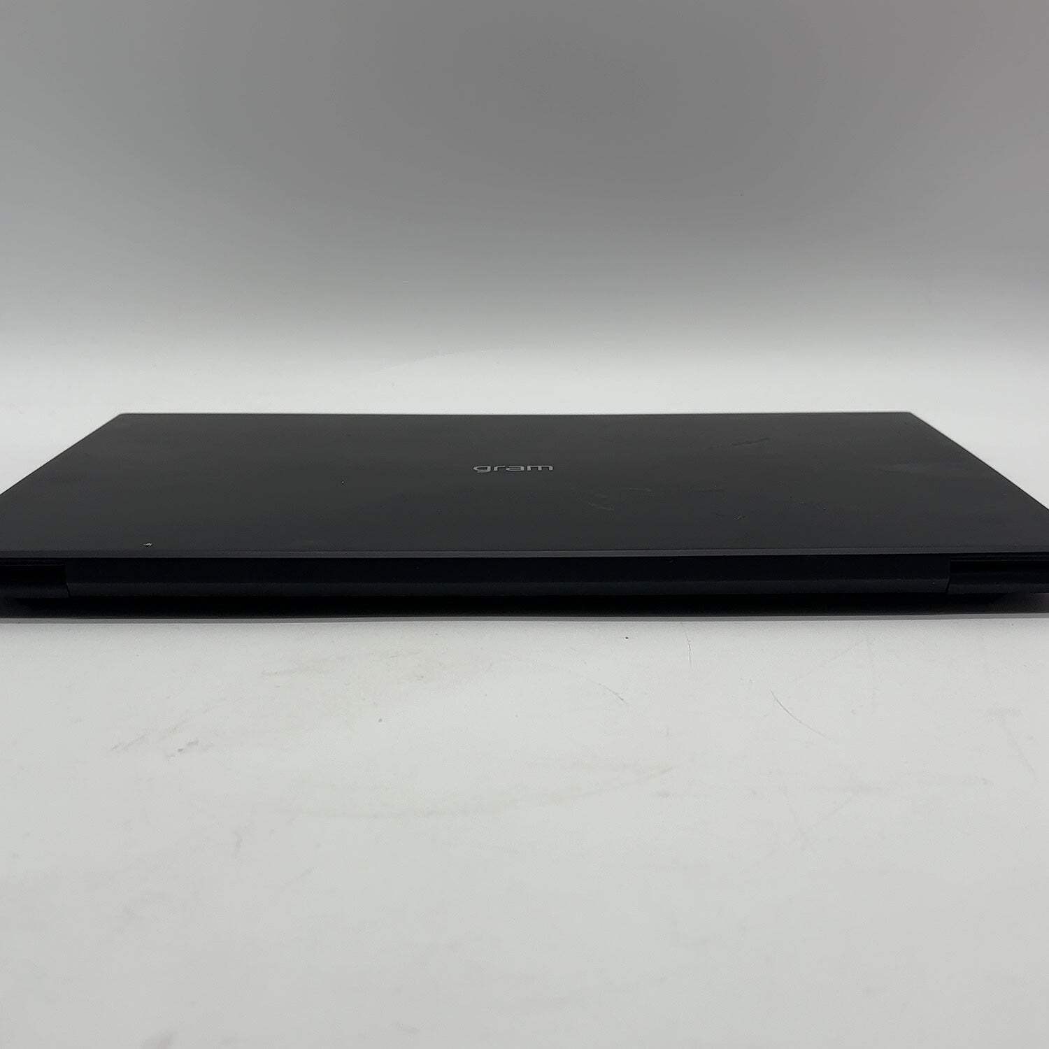 LG gram 16Z90P 15.9″ i7-1165G7 2.8GHz 16GB RAM 256GB SSD