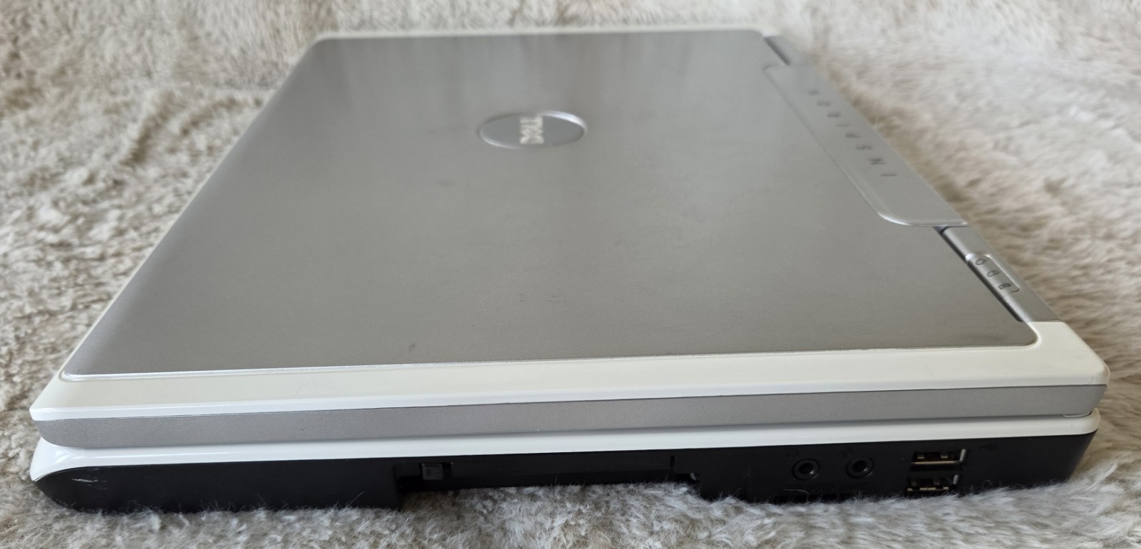 Dell Inspiron 1501, 15.4″, 4GB ram, 250GB SSD, Windows 10!